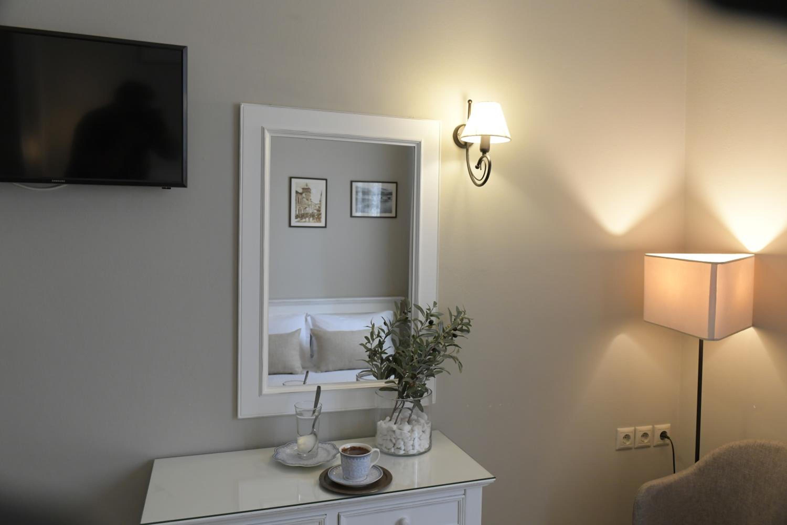 Budget Single Room photo 3