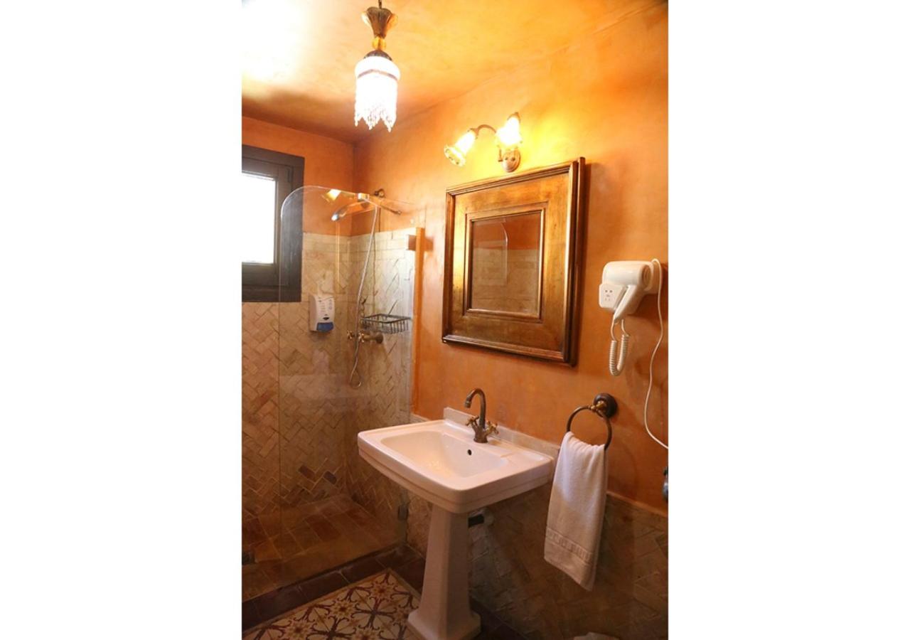 Superior Double Room - Photo 17