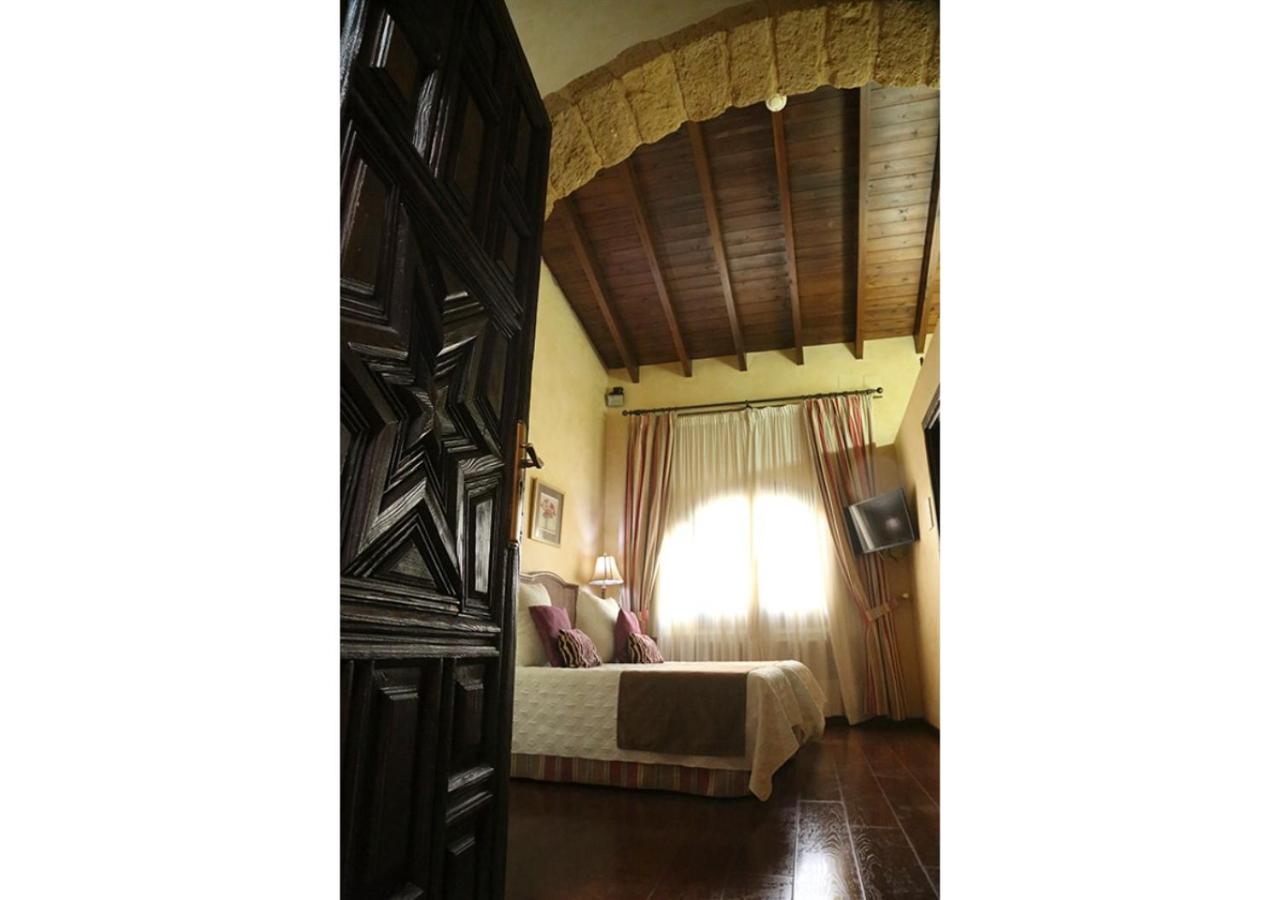 Superior Double Room - Photo 11