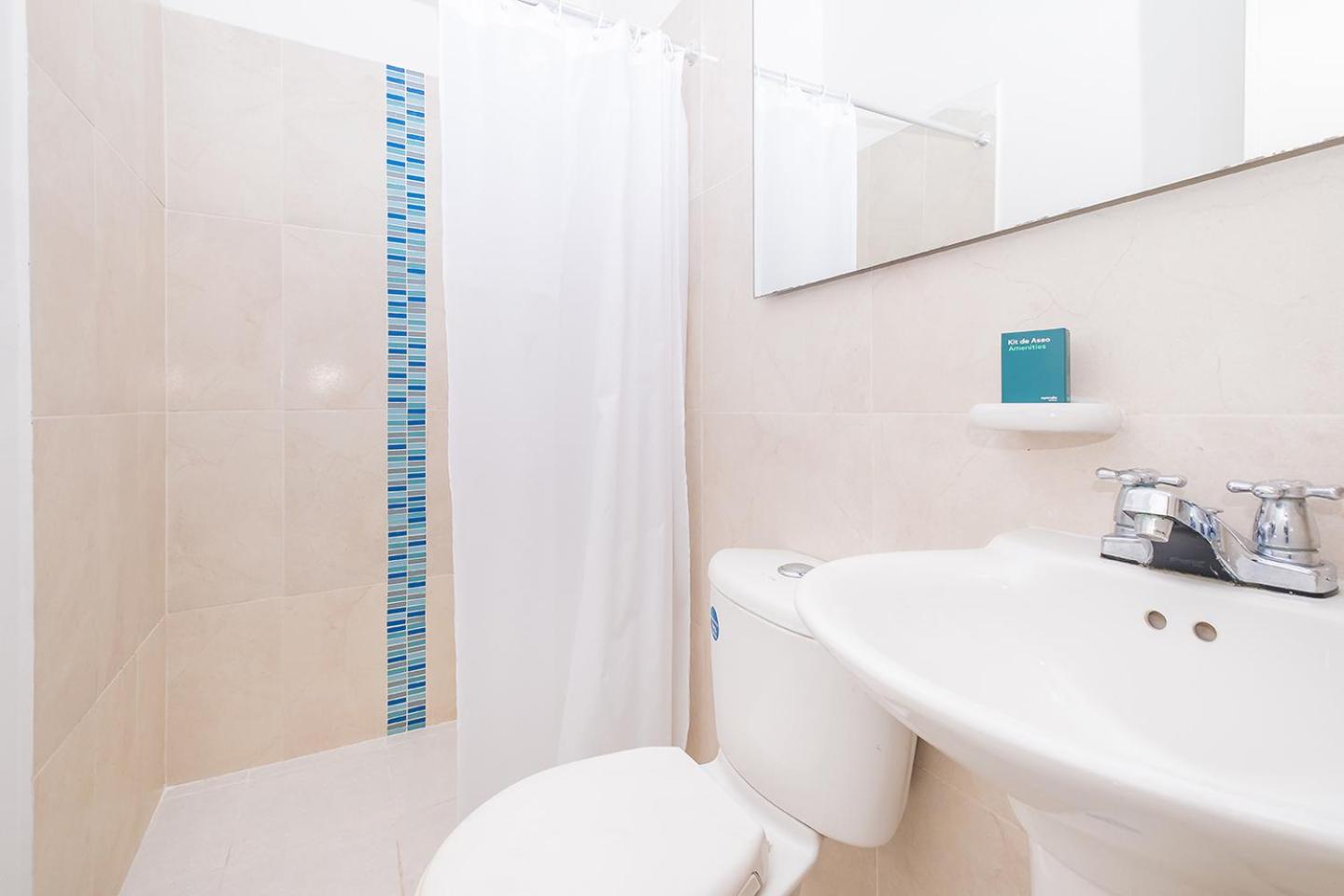 Double Room with Private External Bathroom photo 2
