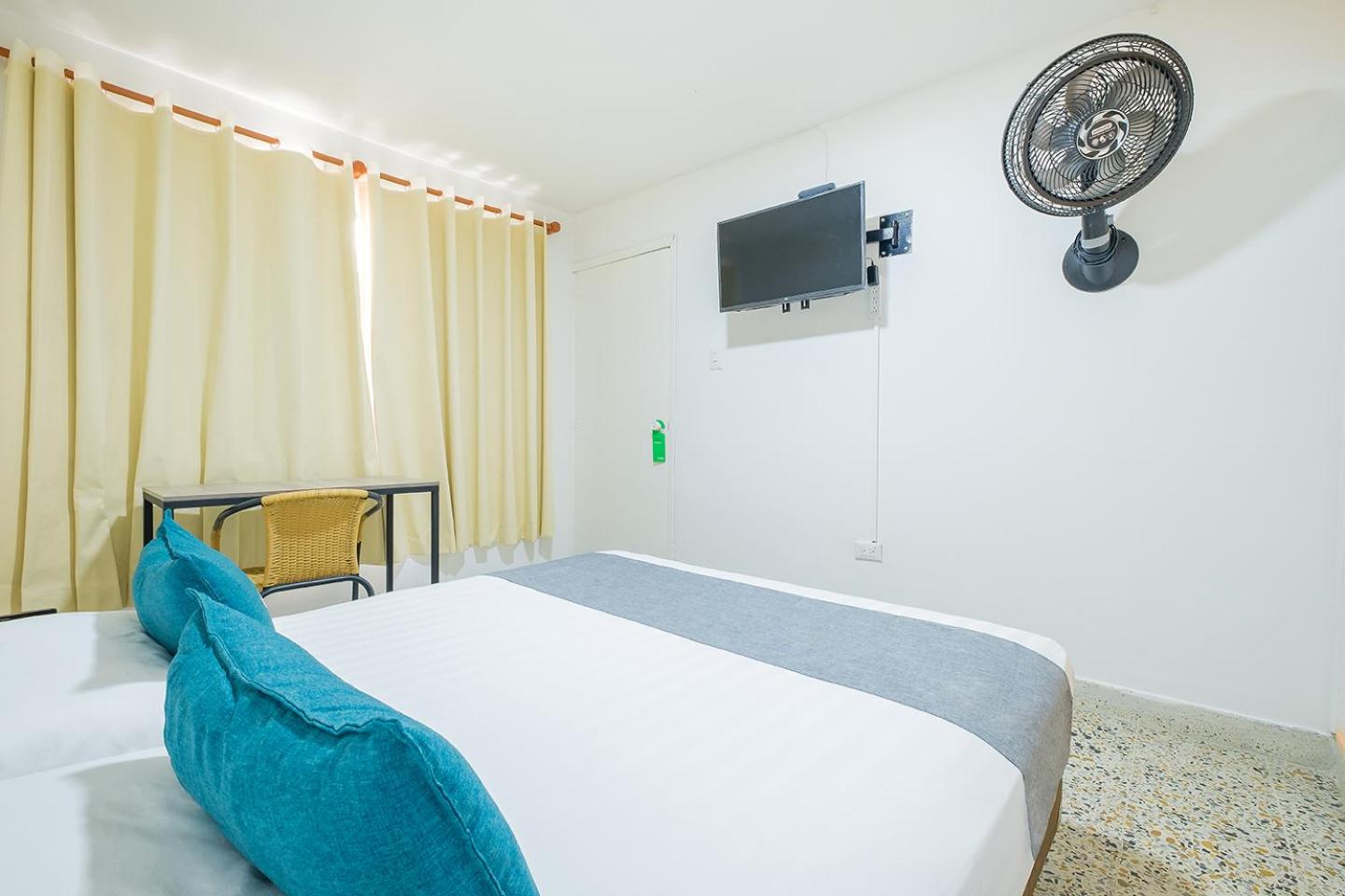 Double Room with Private External Bathroom photo 3