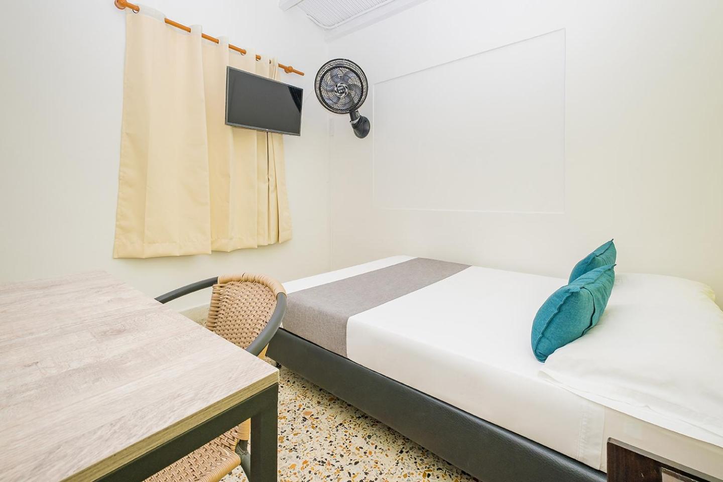 Standard Double Room photo 3