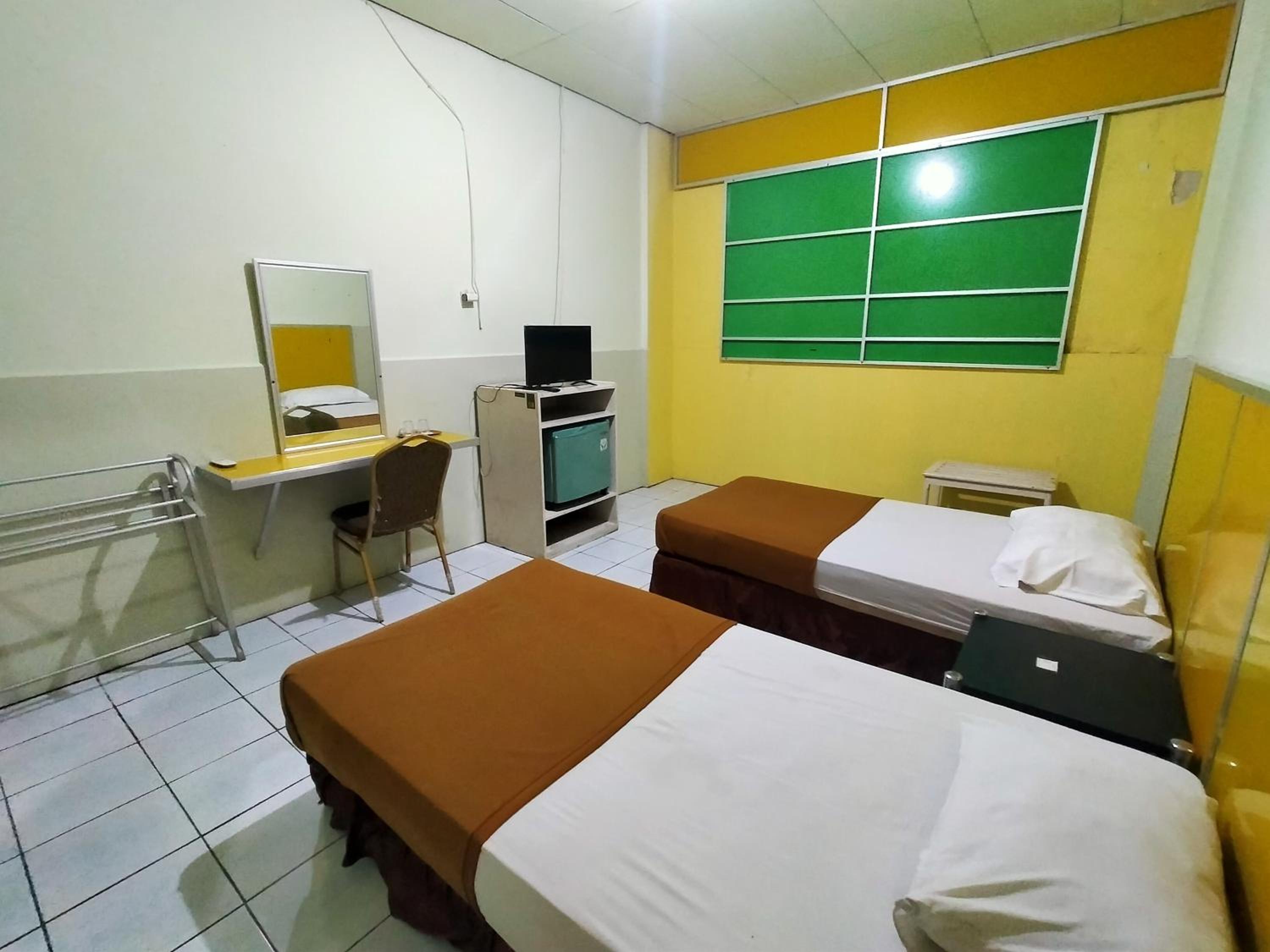 Deluxe Twin Room - Photo 7