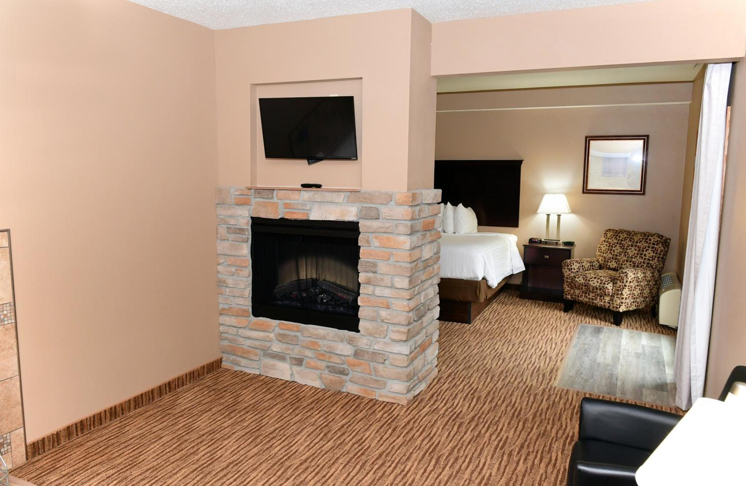 King Suite with Spa Bath photo 1