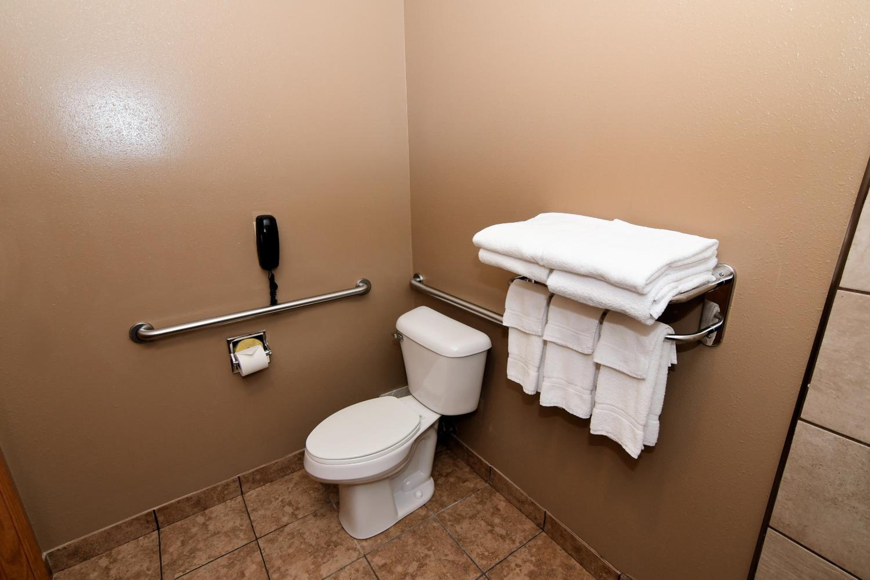 Cobblestone Inn & Suites - Denison | Majestic Hills, Billede 9