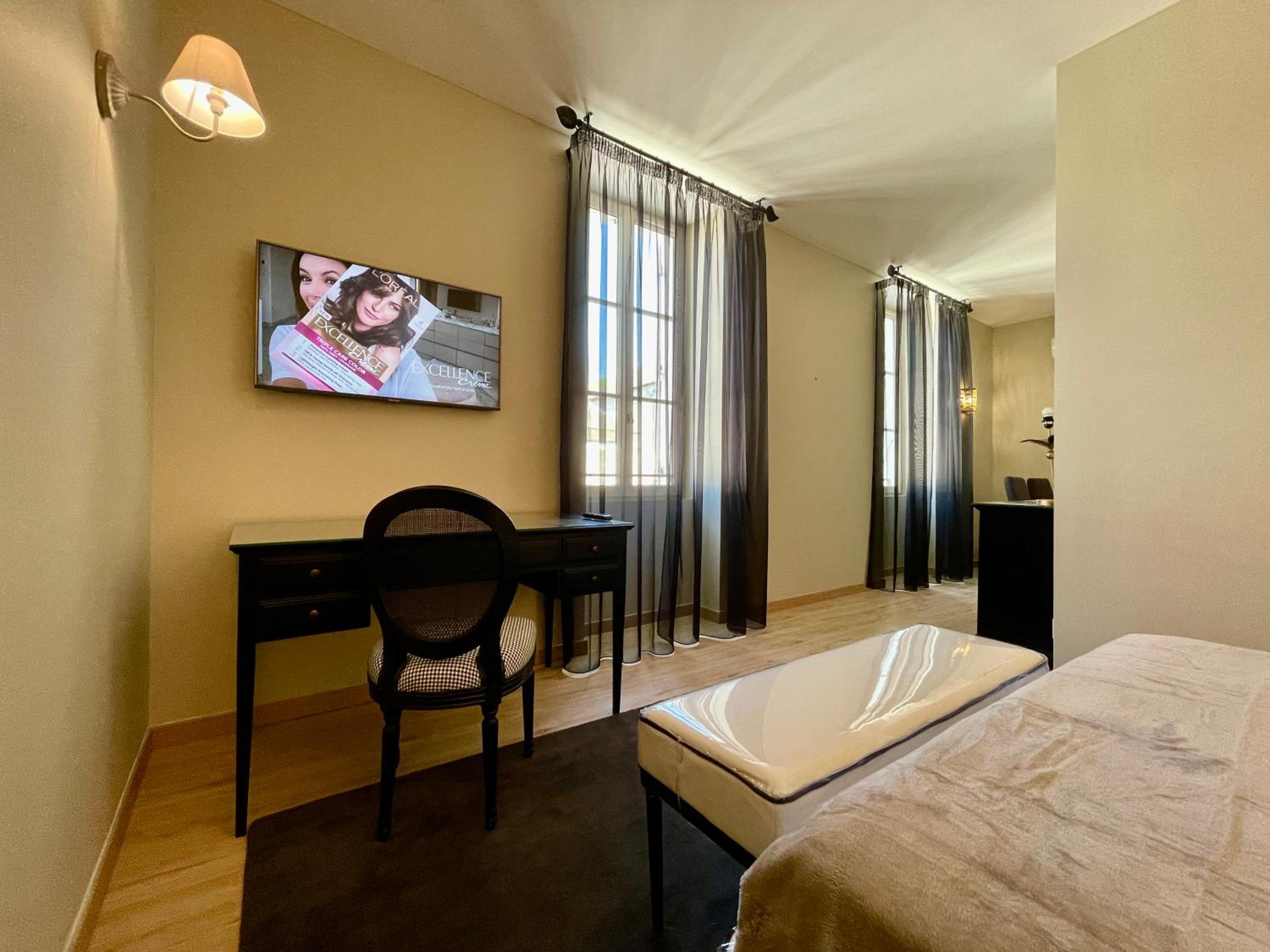Deluxe Apartment - Photo 1