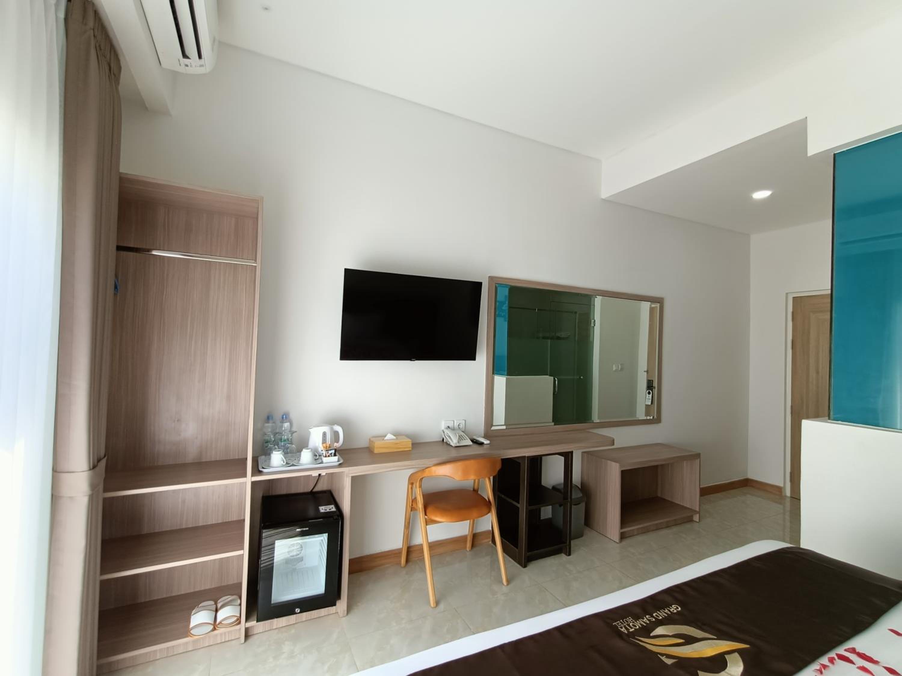 Deluxe Double or Twin Room - Photo 1