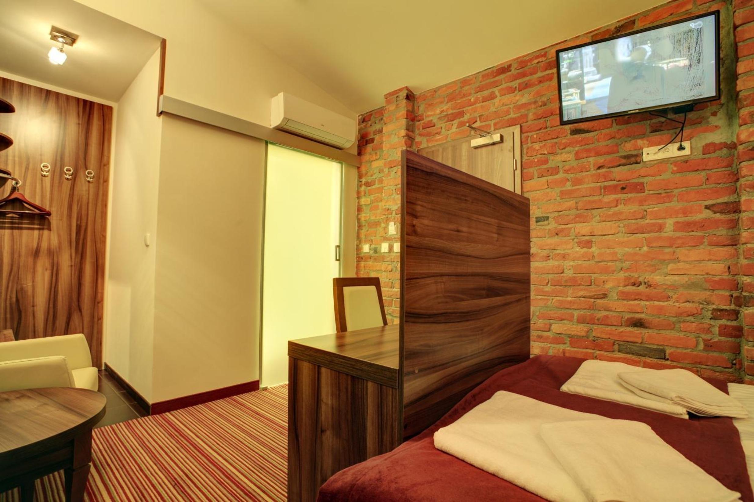 Economy Double Room