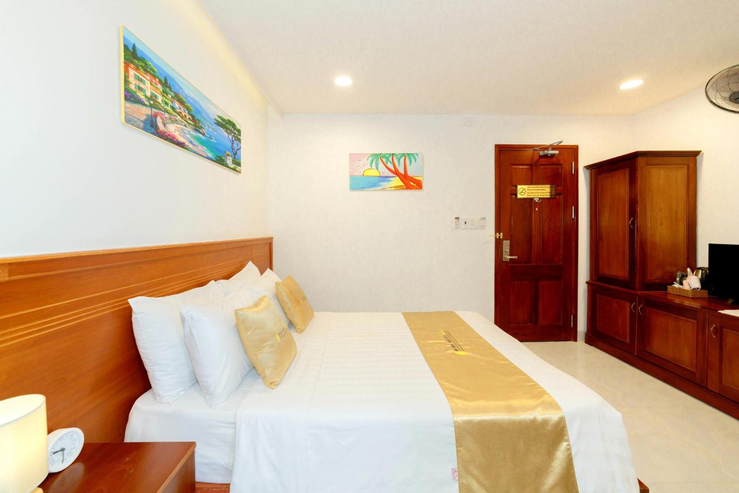 Standard Double Room - Photo 2