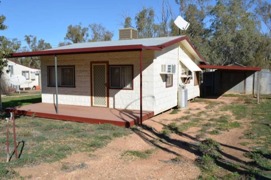 Two-Bedroom House photo 2