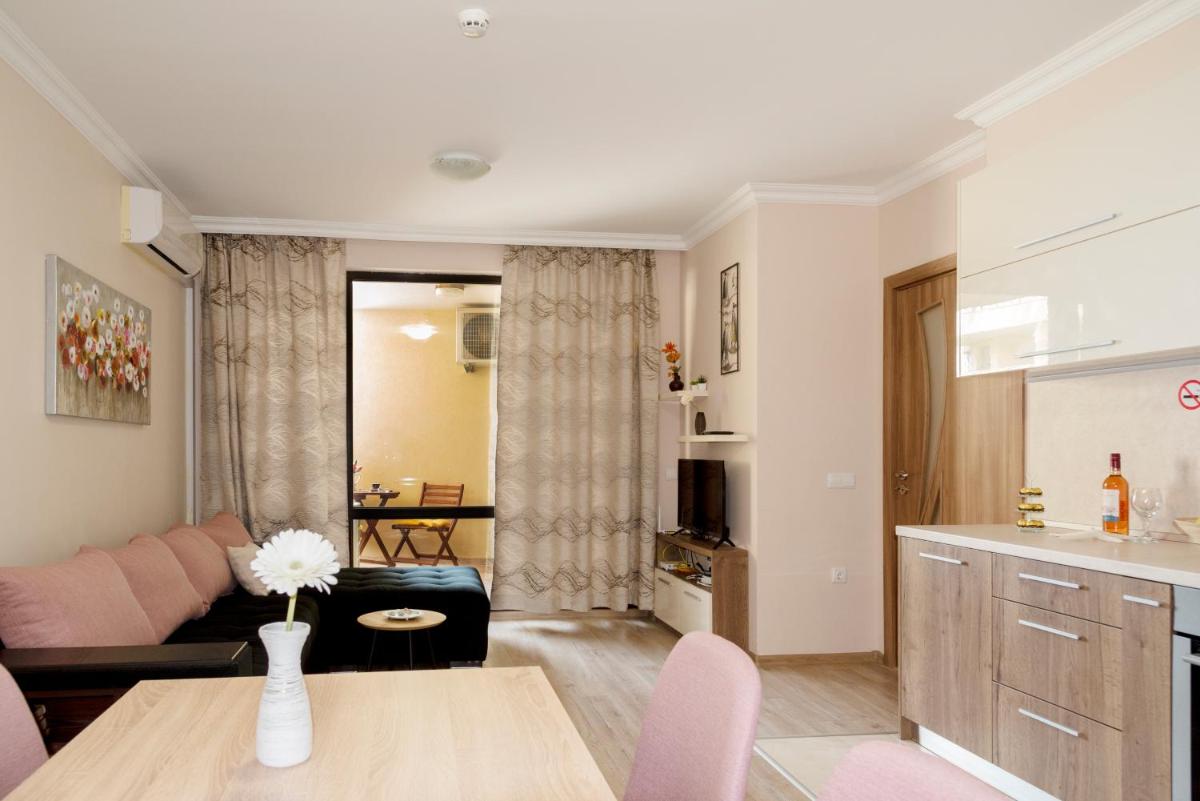 Apartment - Photo 8