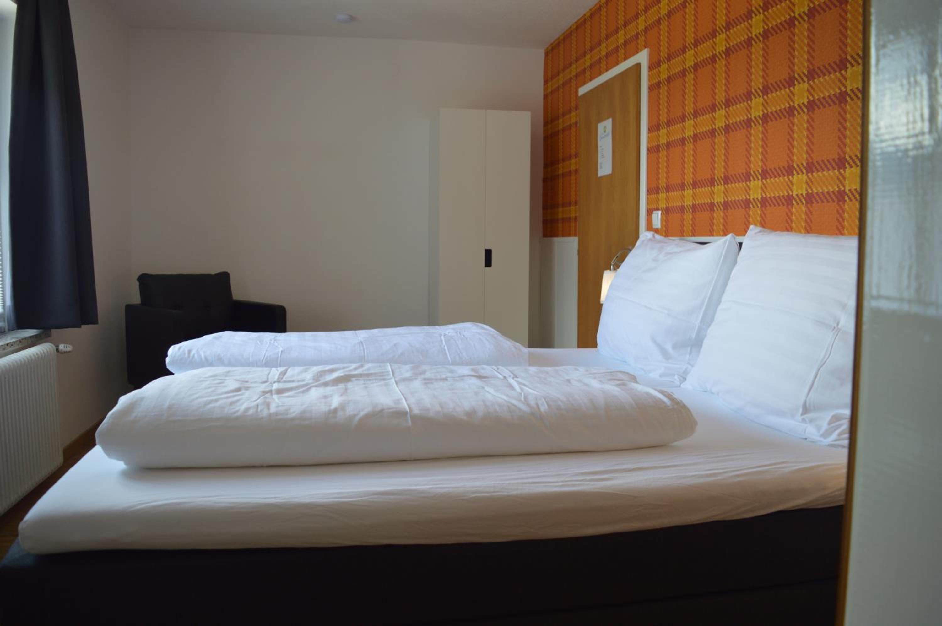 Standard Double Room photo 2