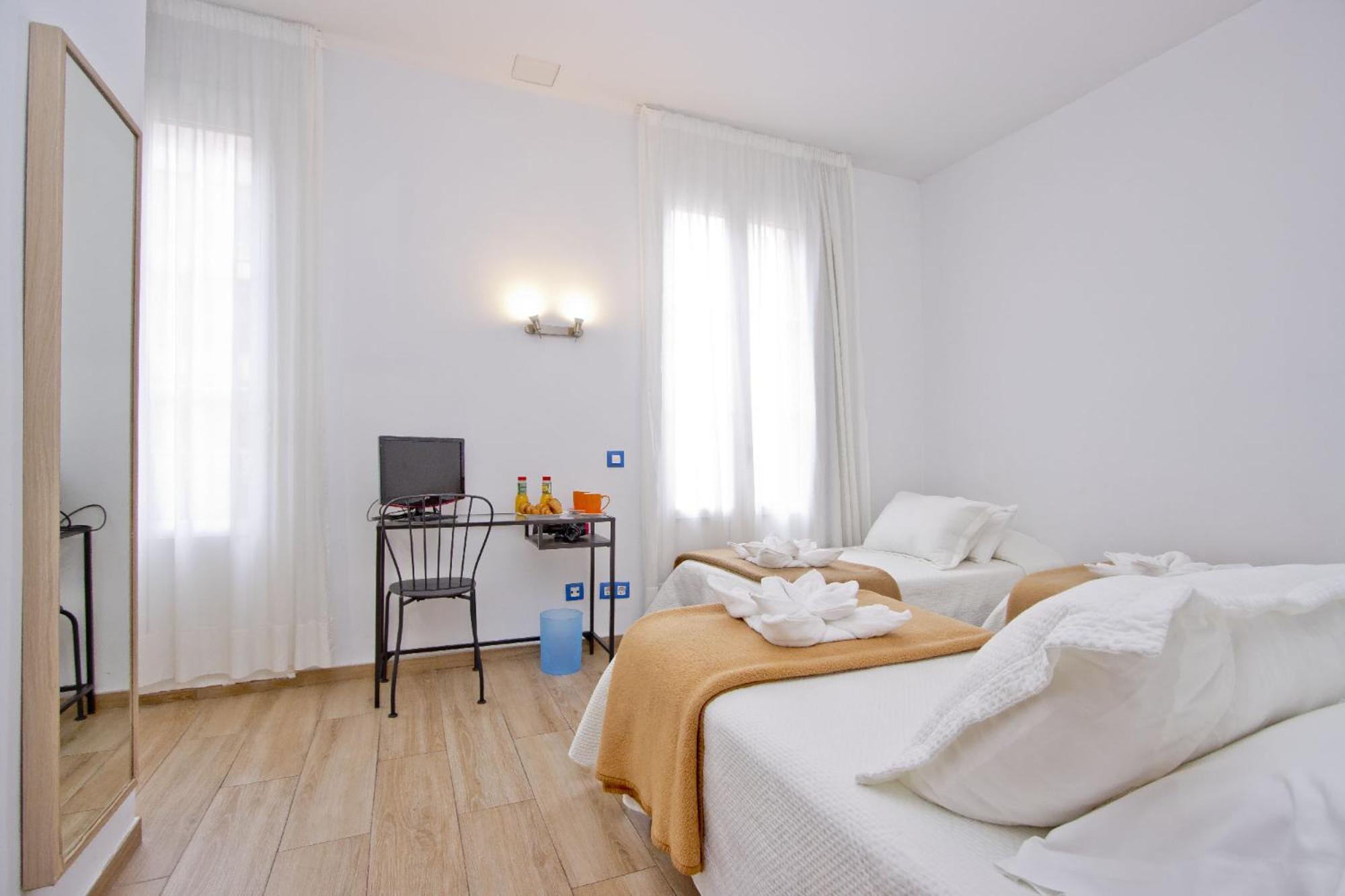 Superior Double or Twin Room photo 2