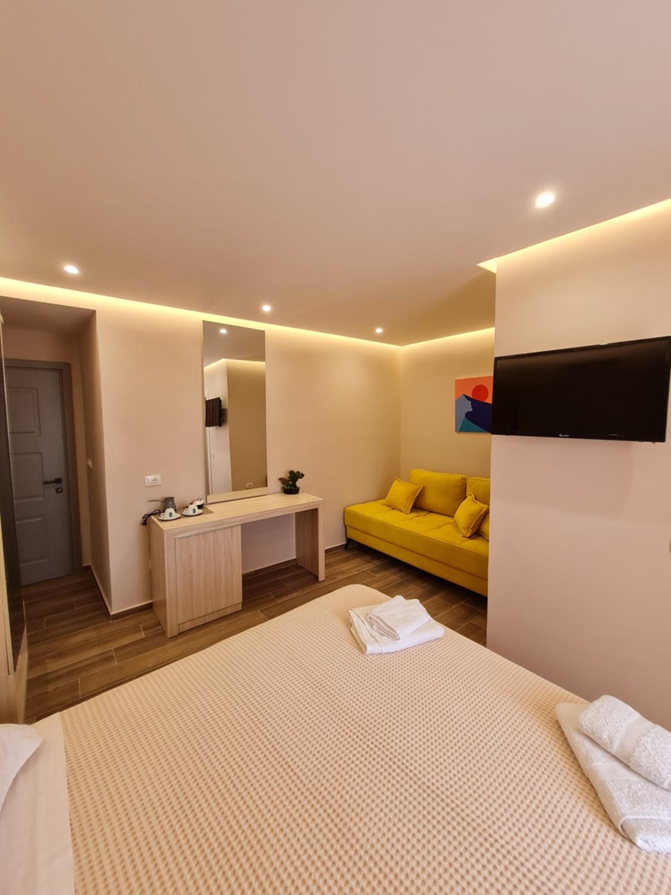 Triple Room with Balcony photo 3