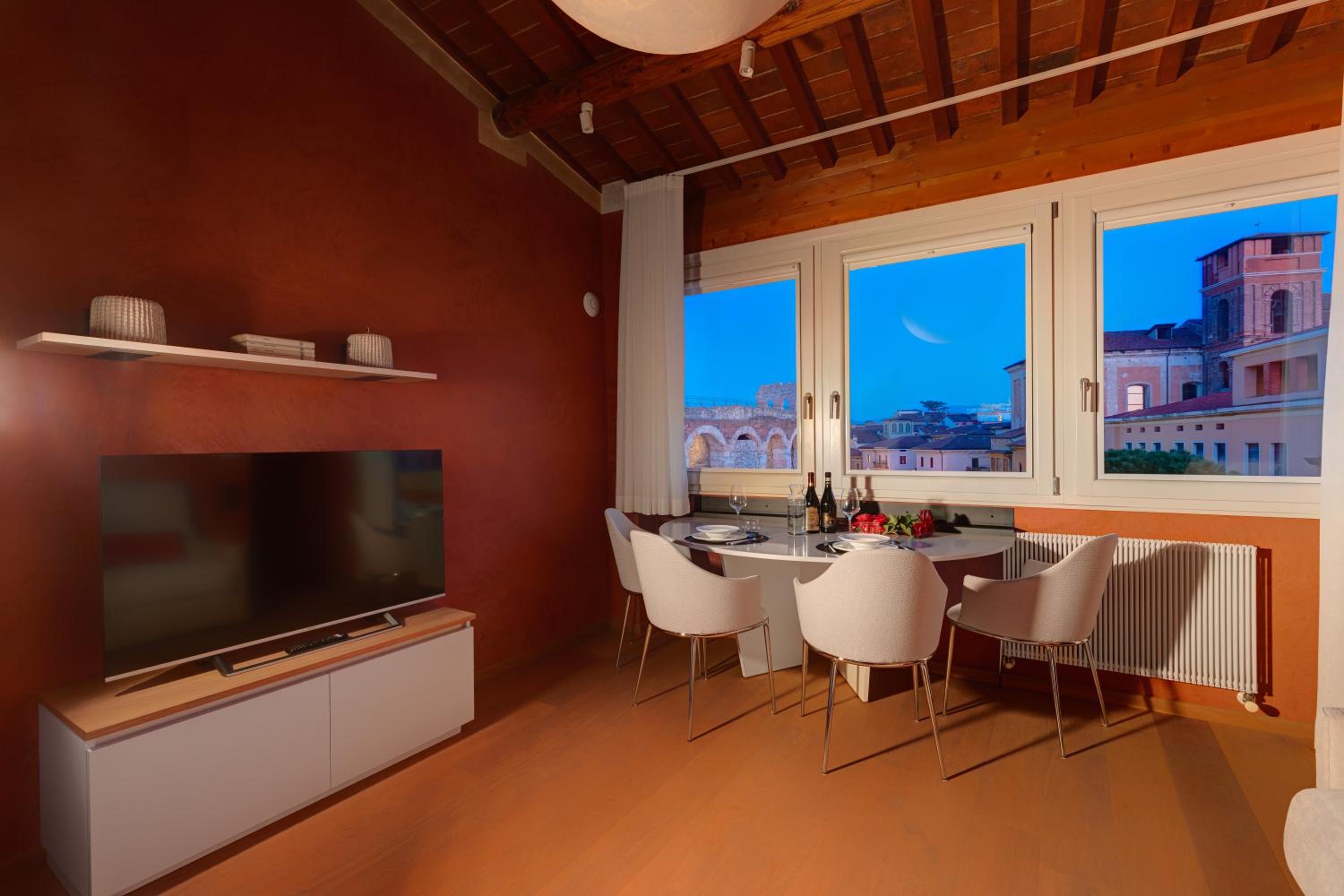 Duplex Apartment with Arena view  - Photo 14