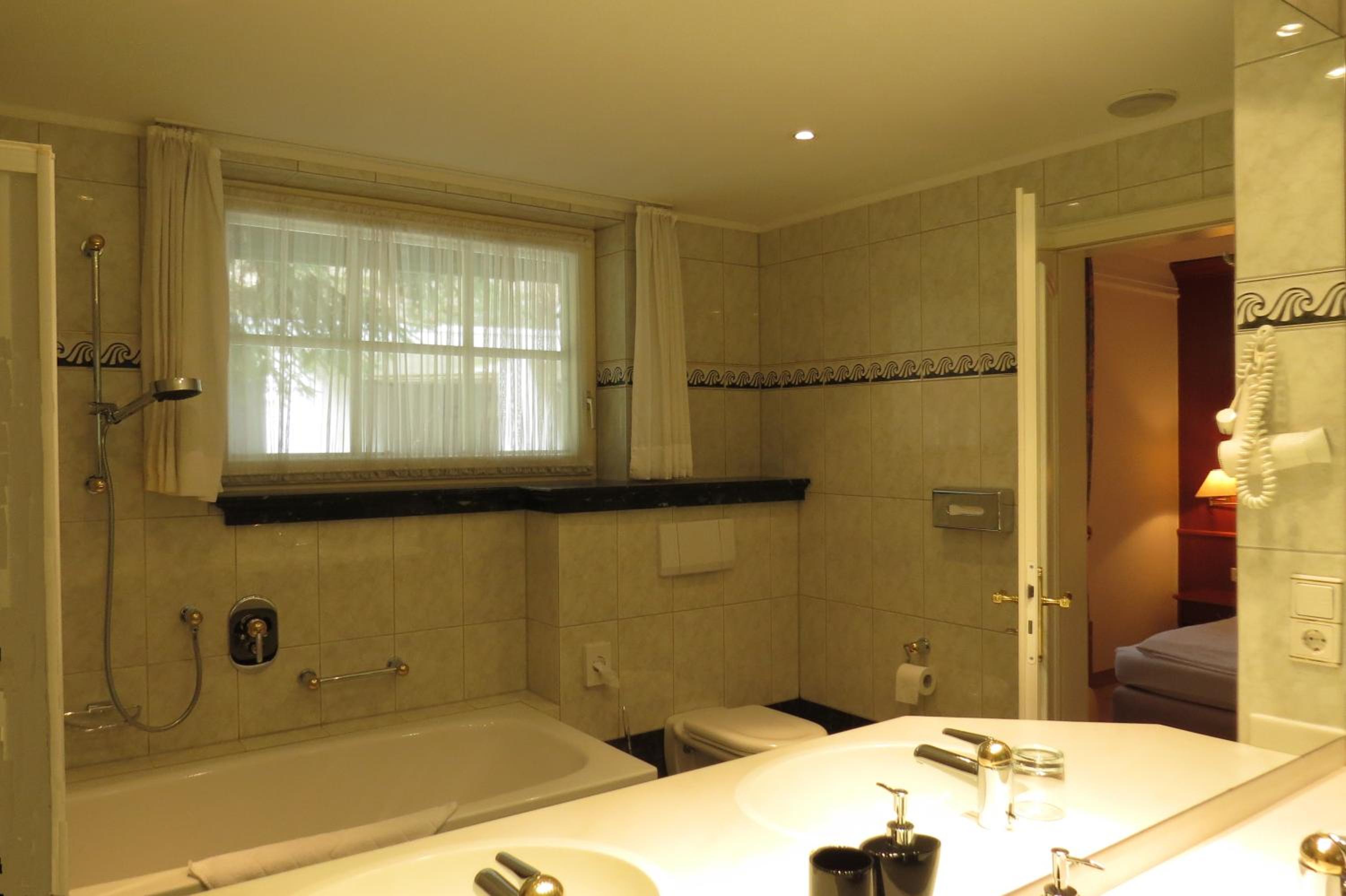 Double Room - Photo 4