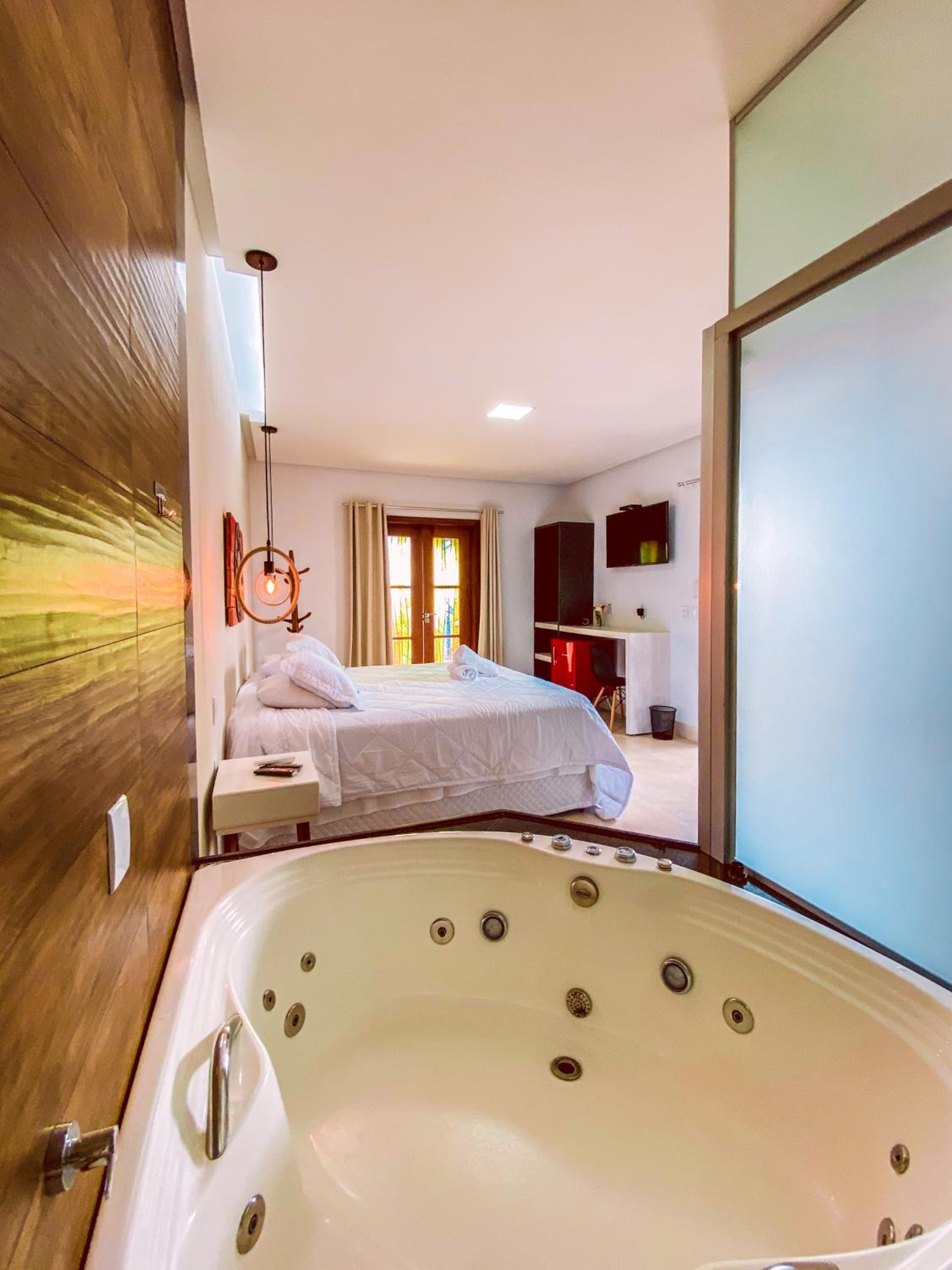 King Room with Spa Bath - Photo 28