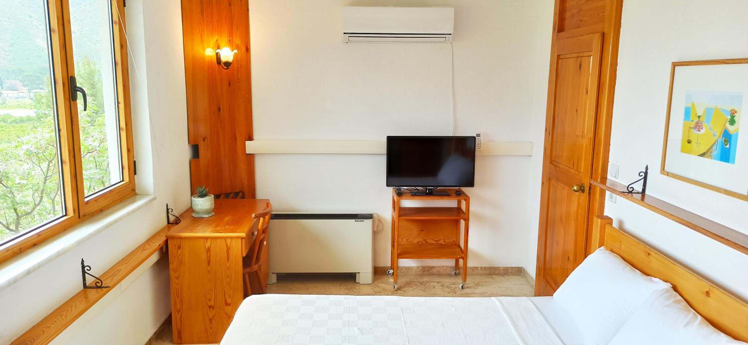Double Room with Sea View - Photo 1