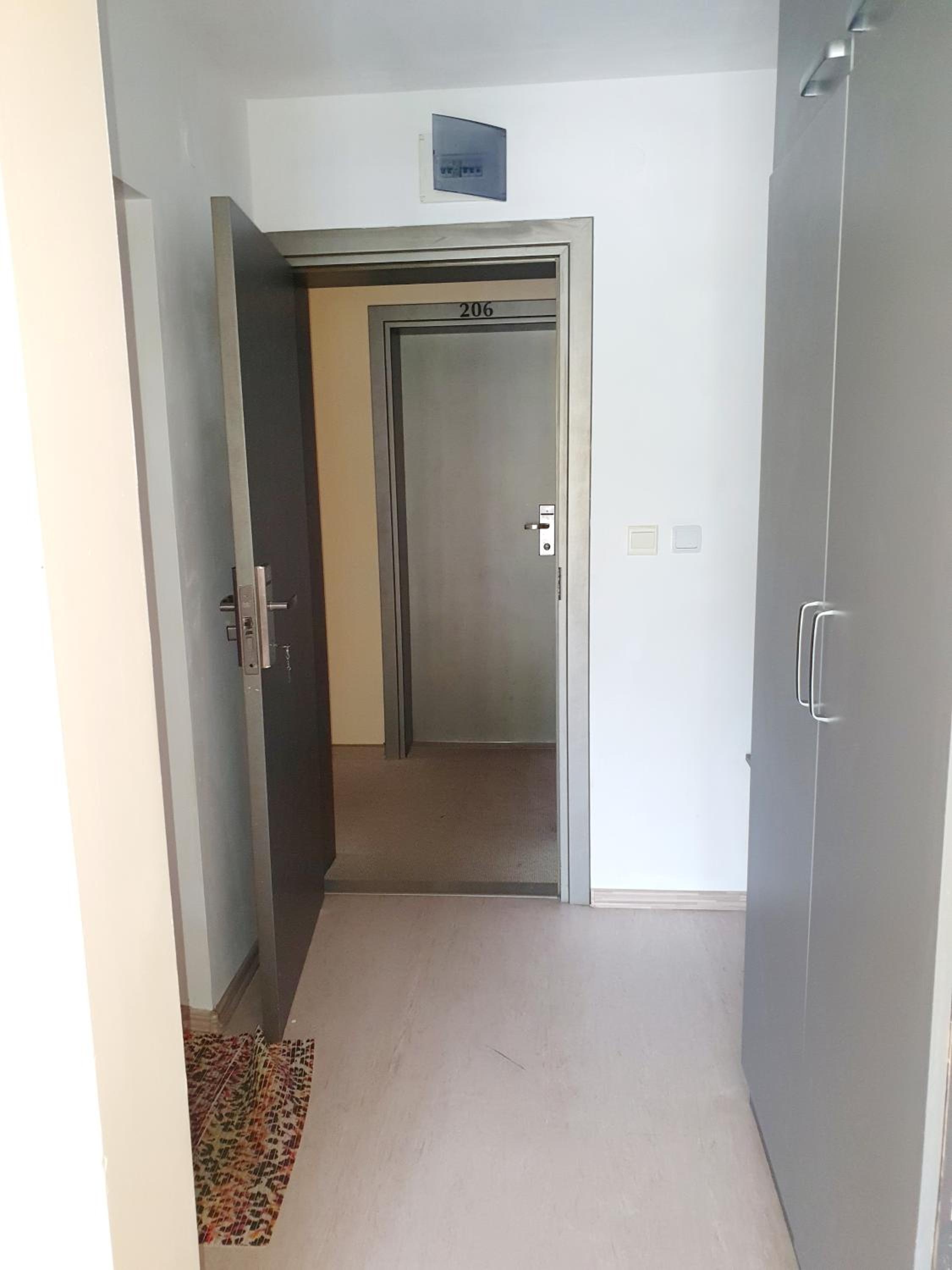 Double Room - Photo 8