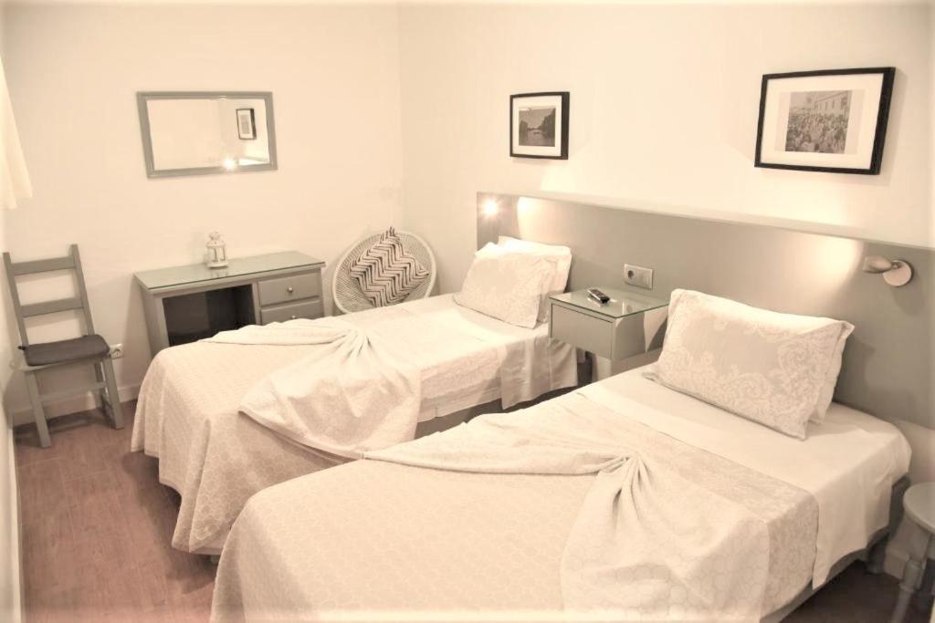 Double Room - Photo 5