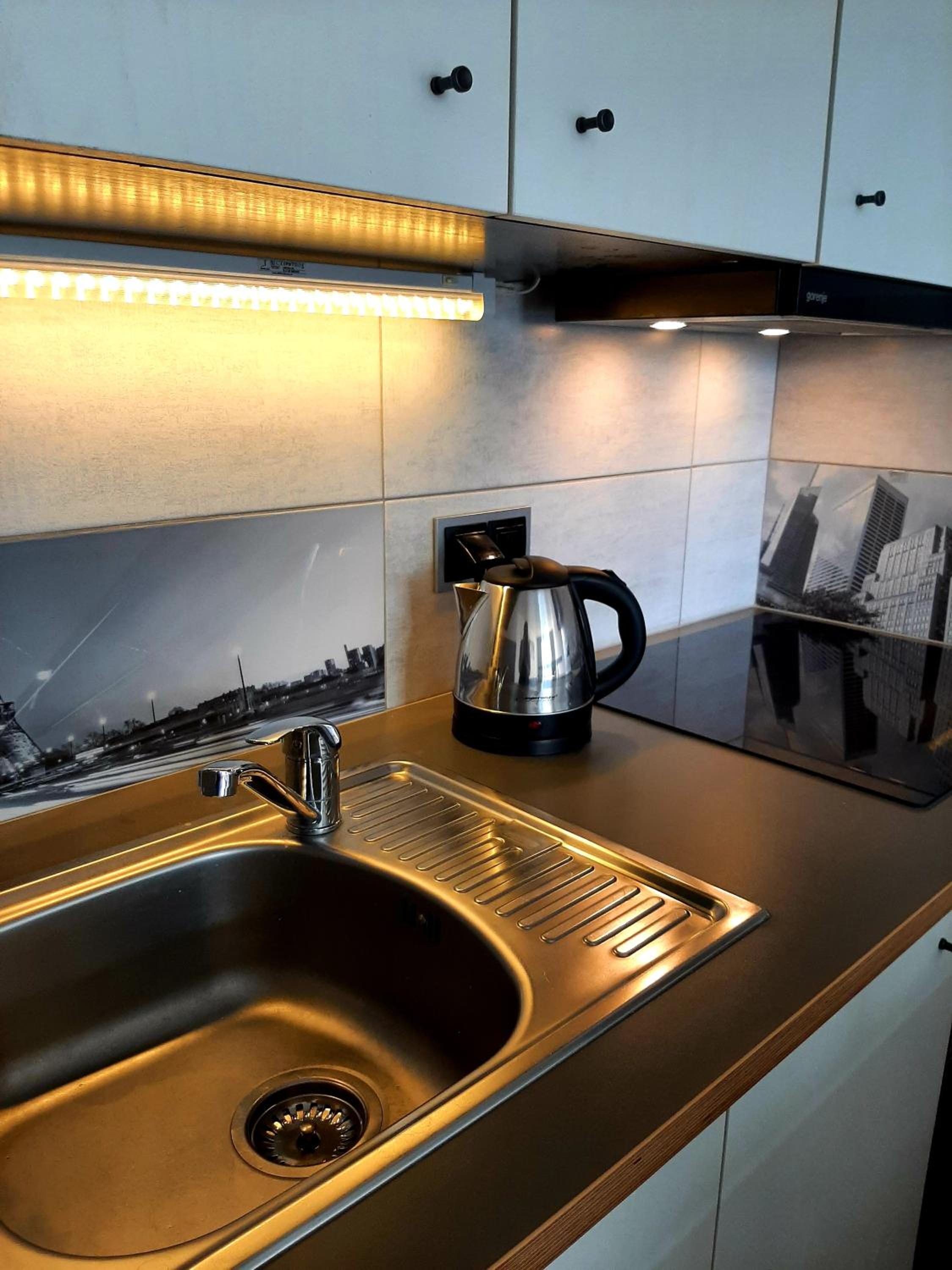 One-Bedroom Apartment - Photo 14