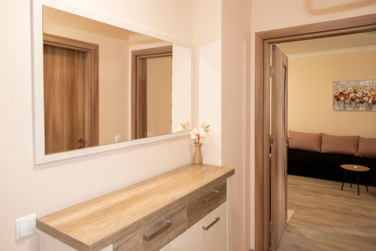 Apartment - Photo 10