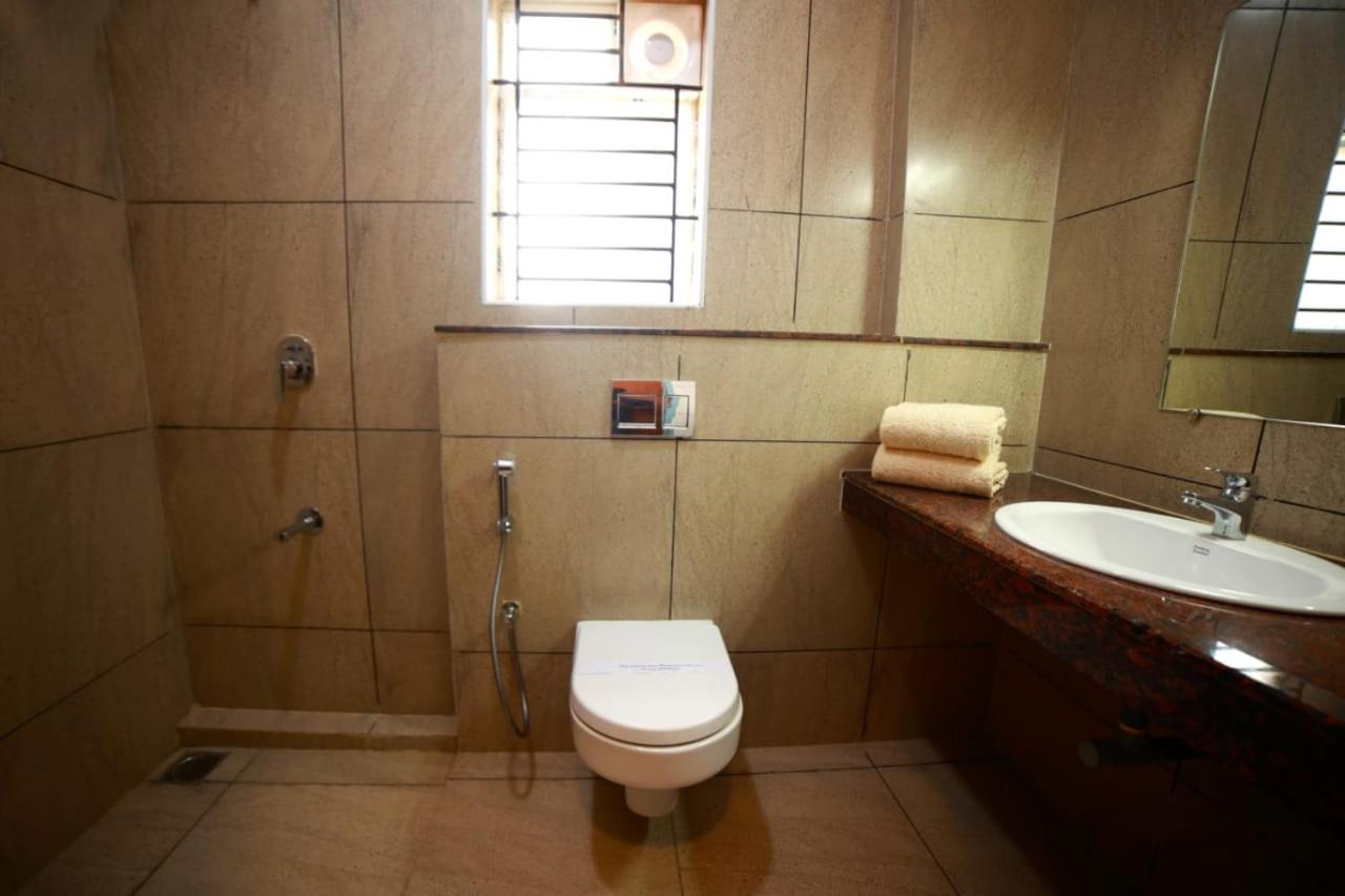 Deluxe Double Room (2 Adults + 1 Child) photo 2