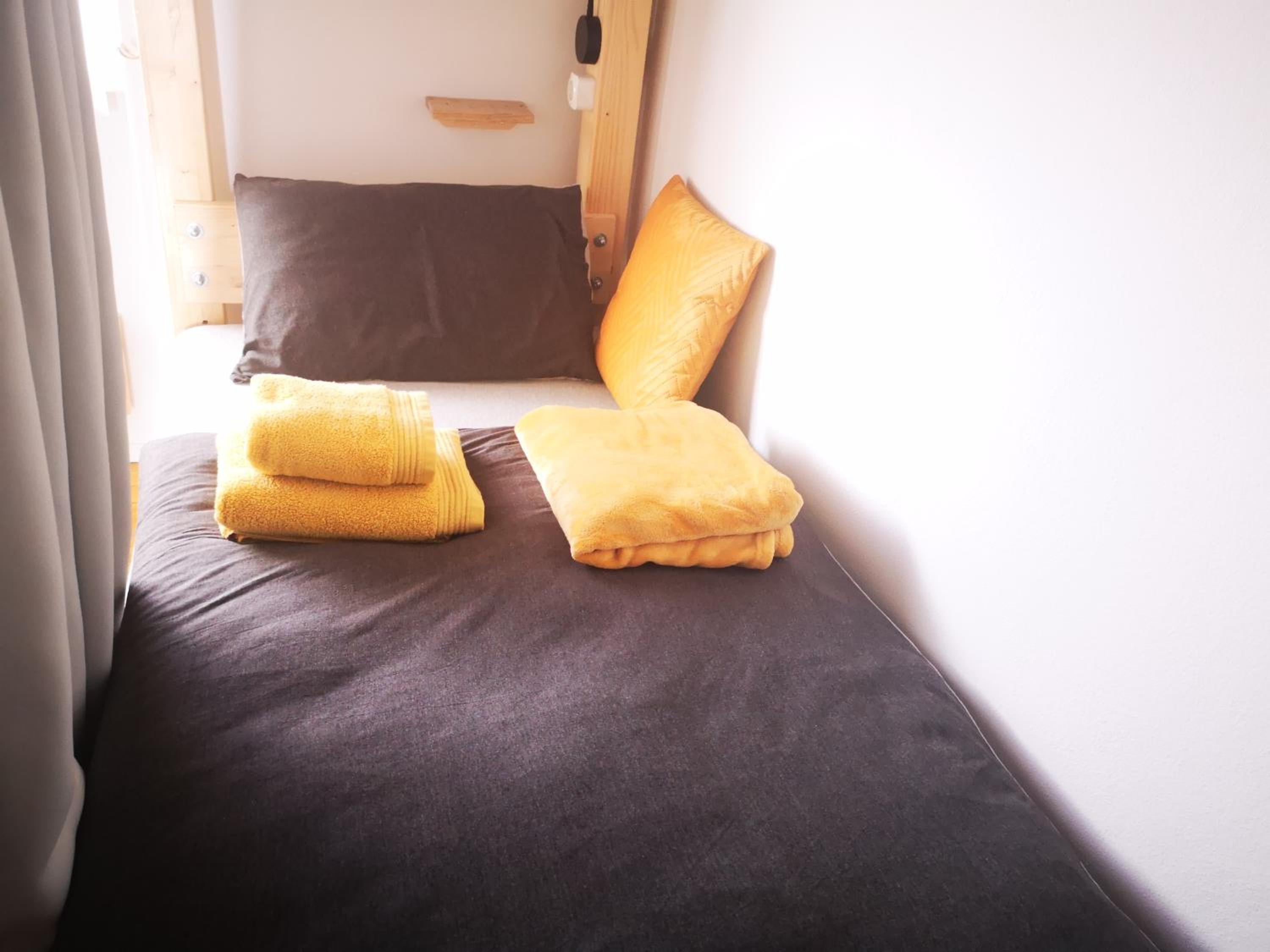 Bed in 4-Bed Dormitory Room photo 1