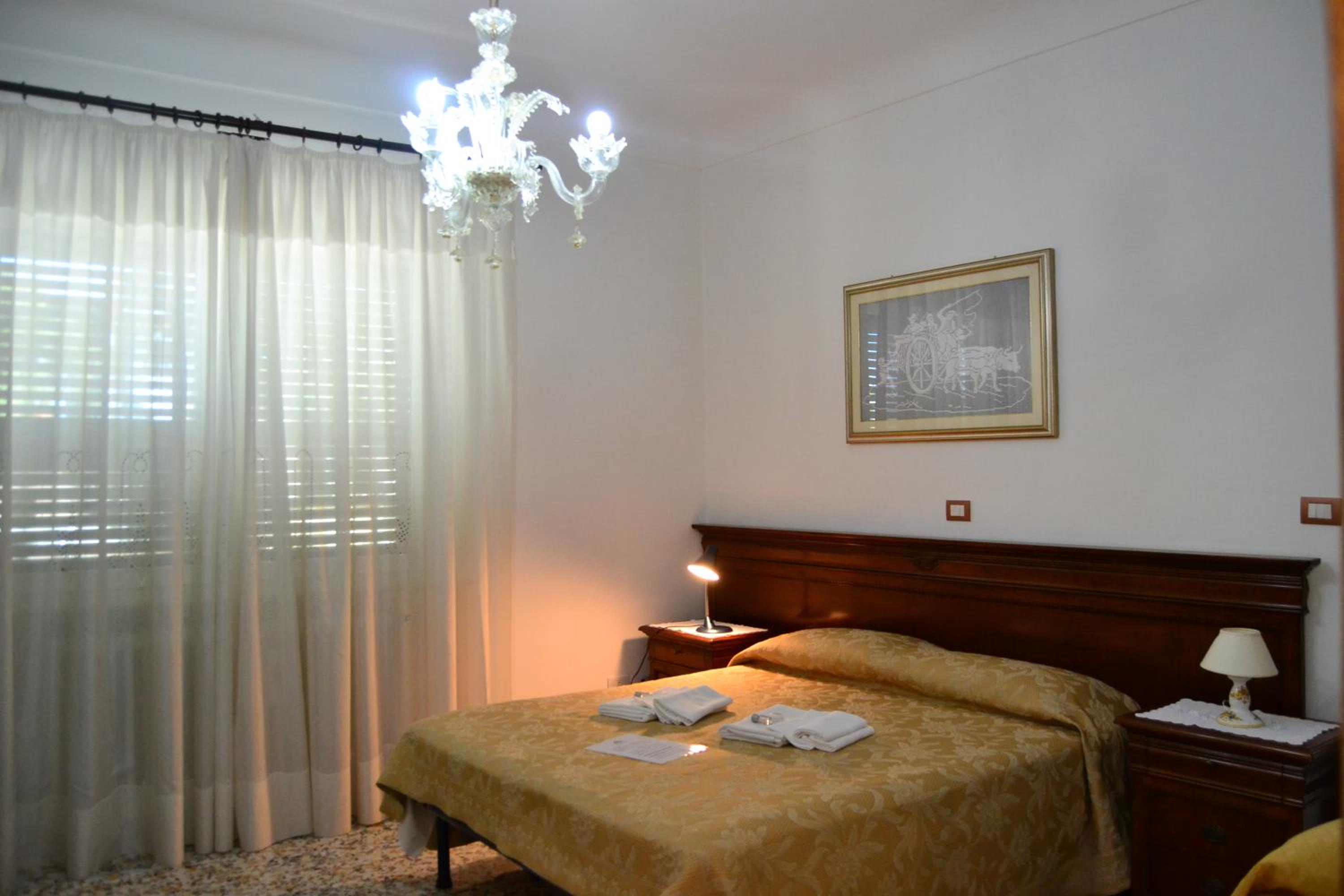 Triple Room with Shower photo 3