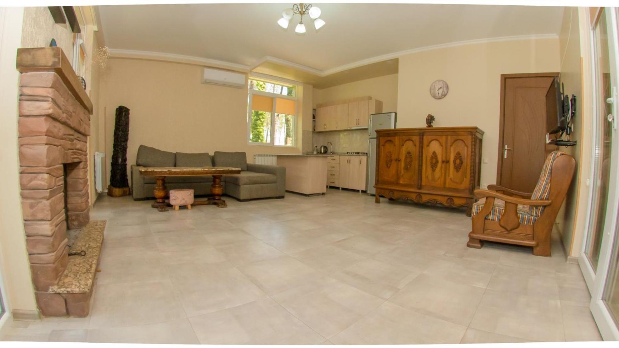 Villa photo 1