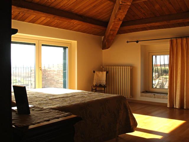 Suite with Balcony photo 2