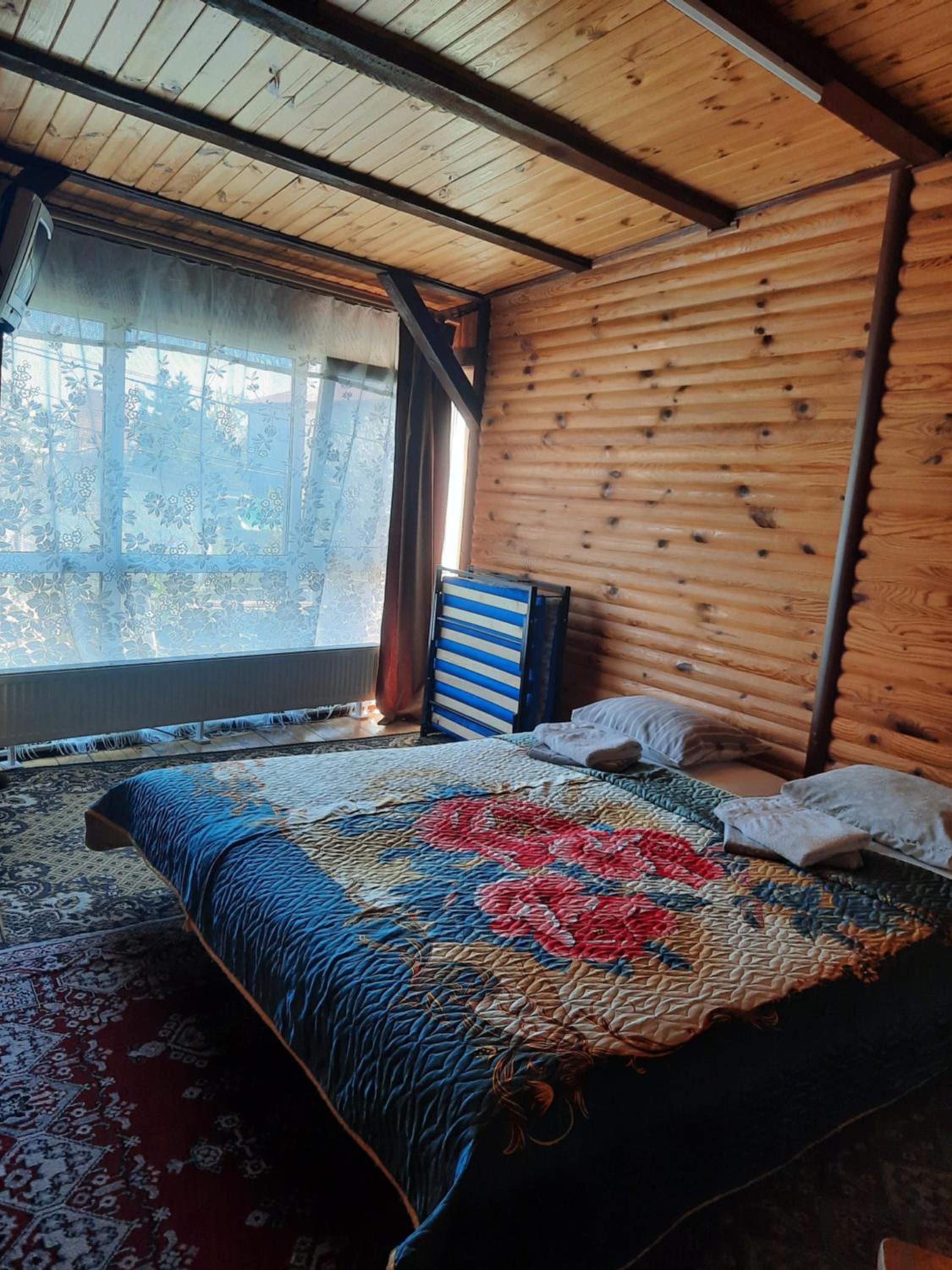 Economy Triple Room with Shared Bathroom