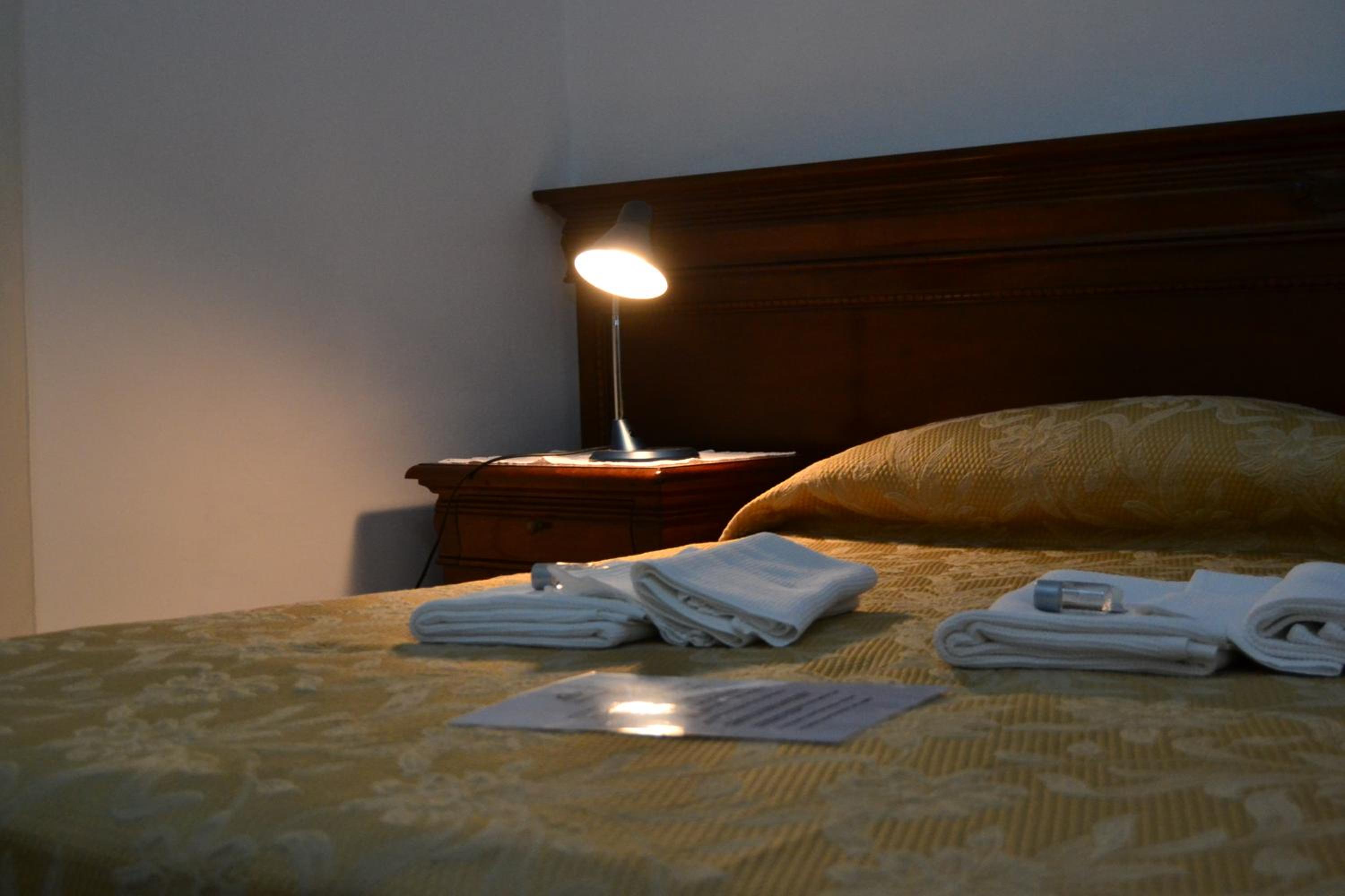 Large Double Room photo 3