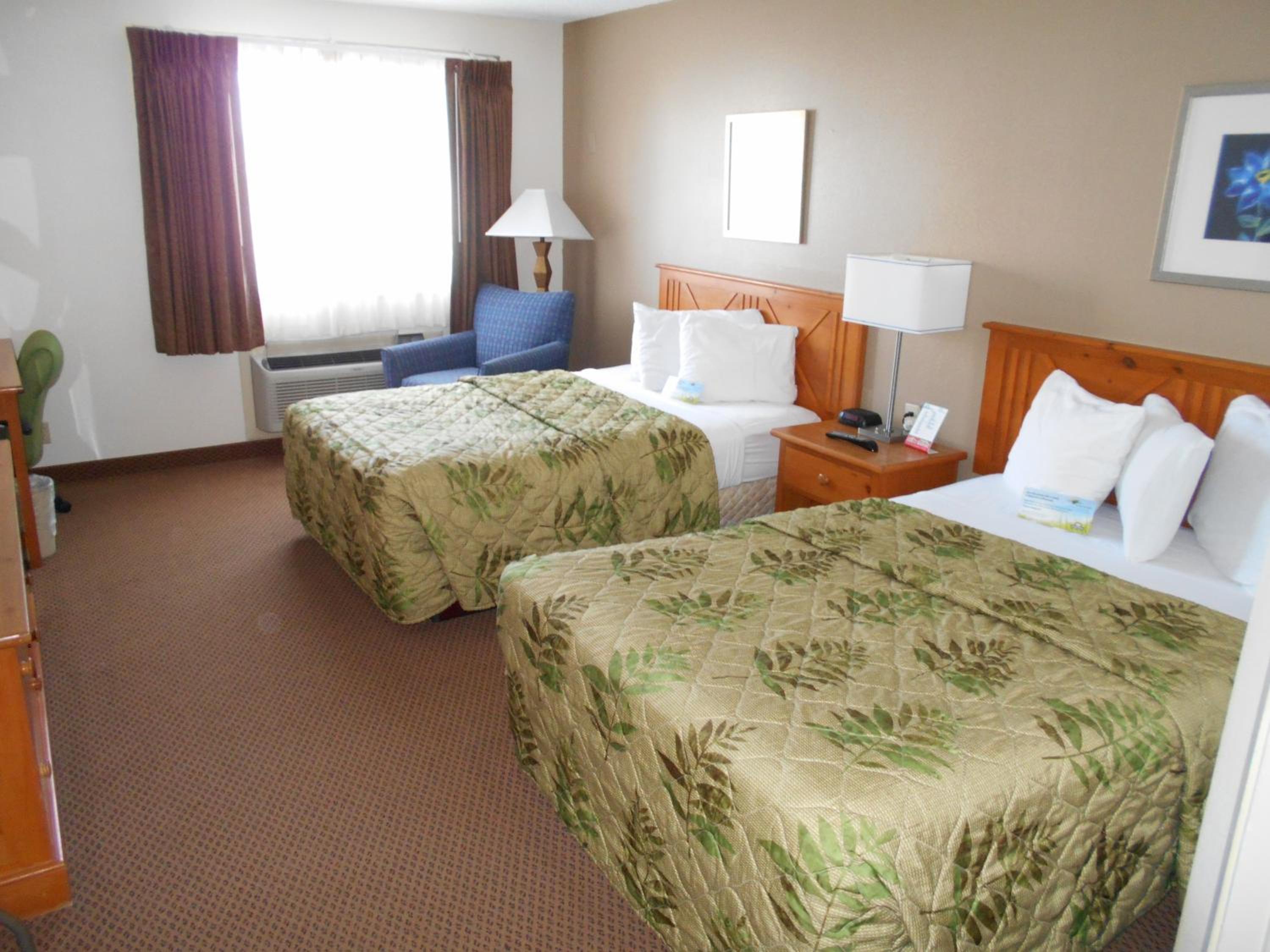 Queen Room - Non-Smoking - Photo 1