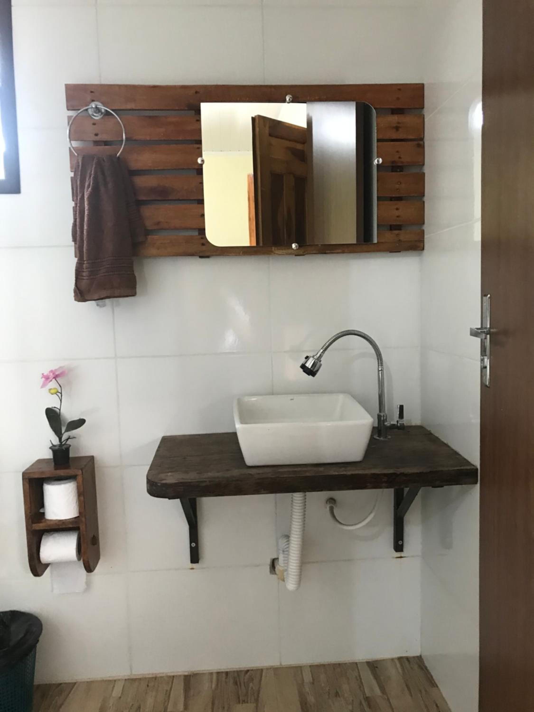Triple Room with Private Bathroom - Photo 8
