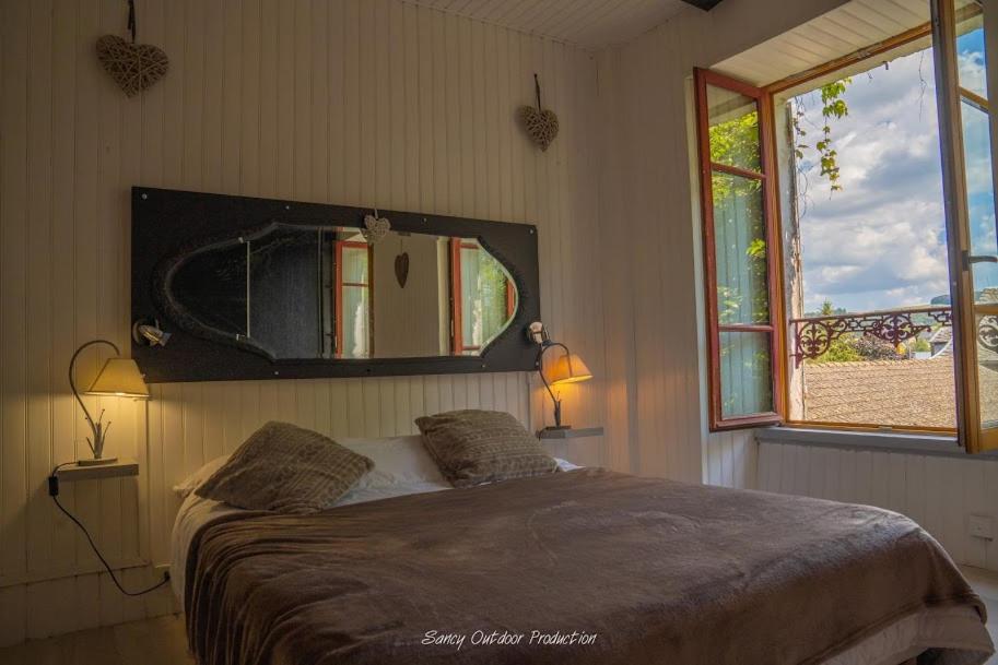 Three-Bedroom Apartment - Photo 9