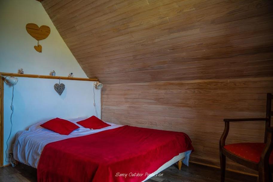 Two-Bedroom Apartment - Photo 11