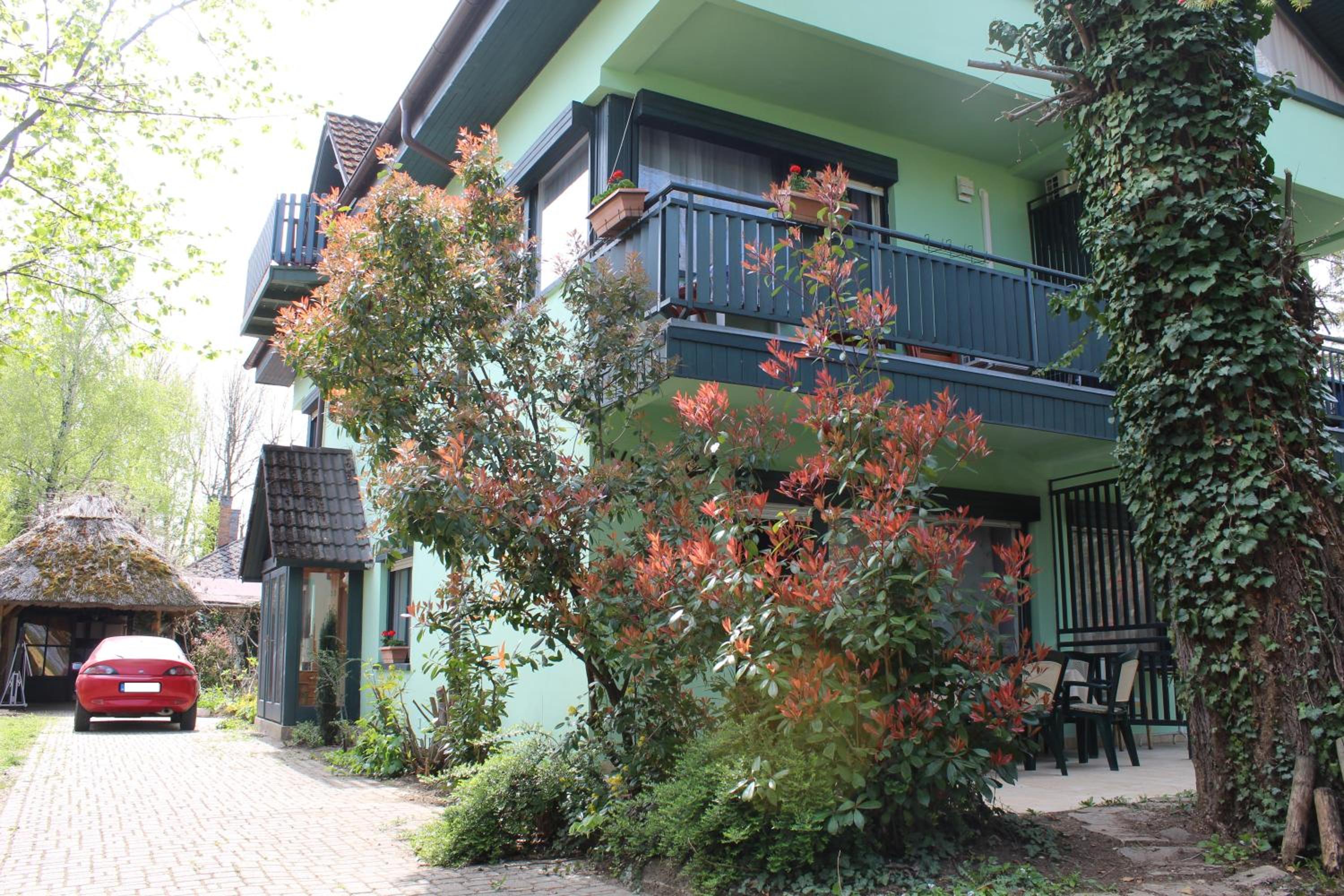 Apartment - Photo 2