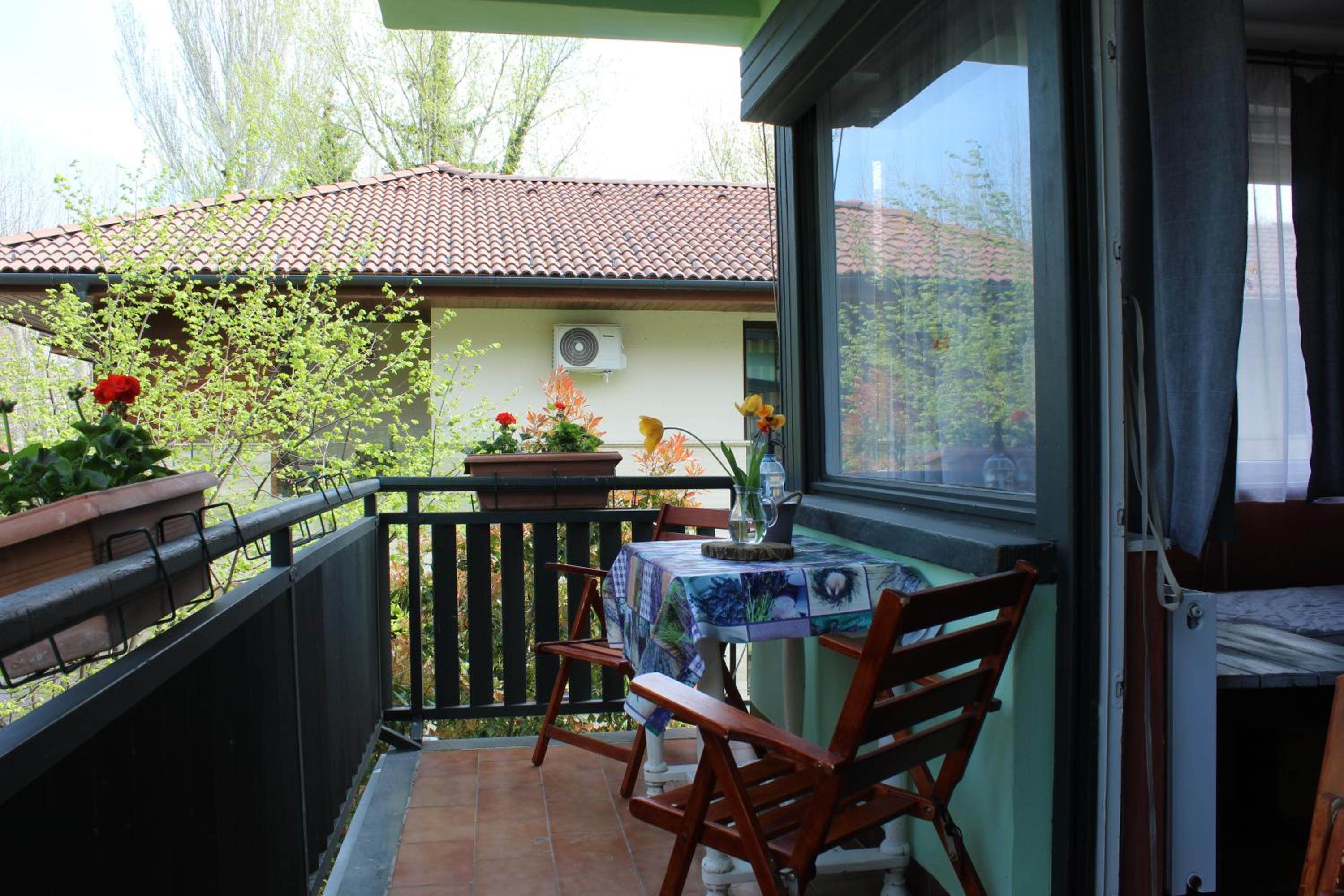 Apartment - Photo 33
