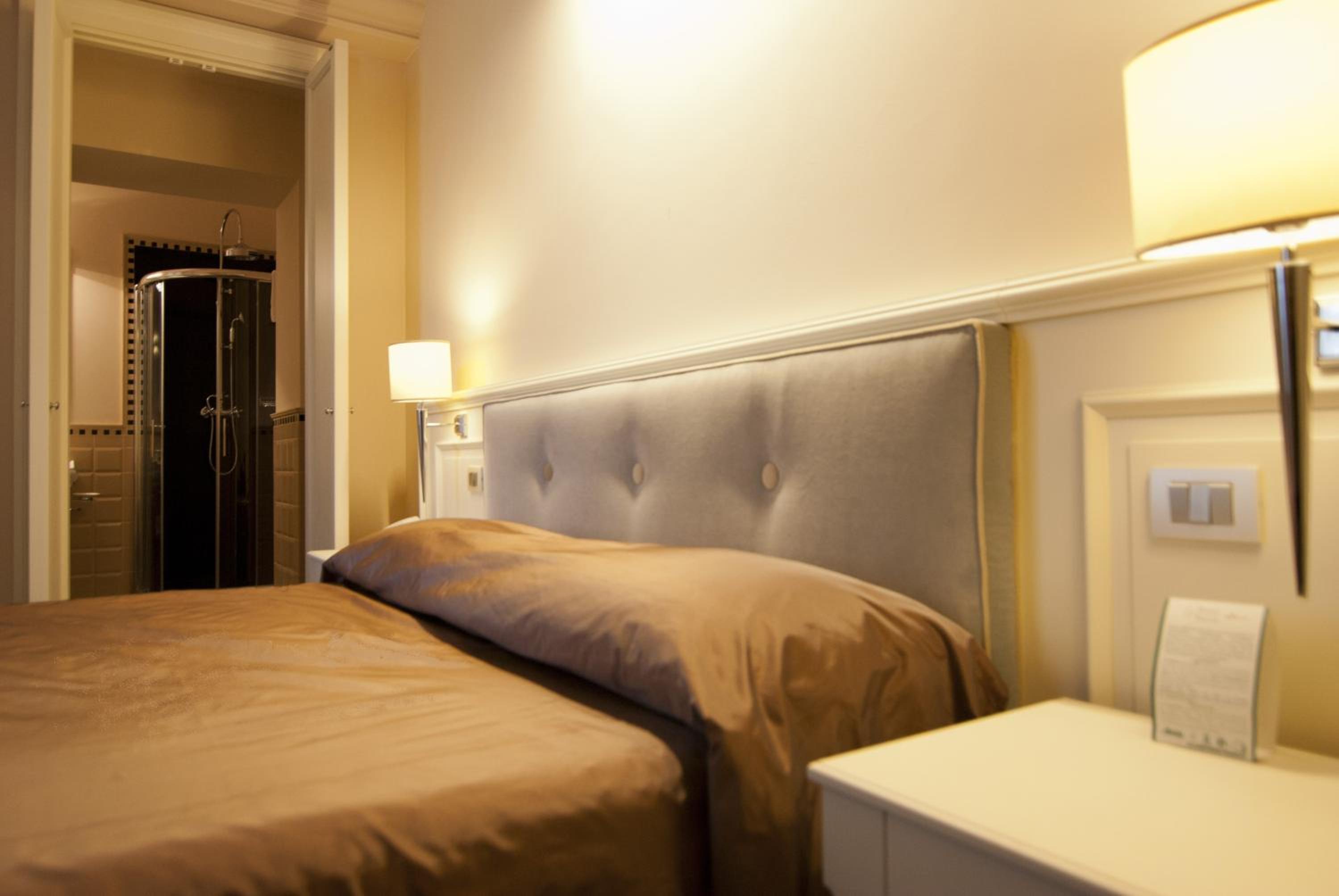 Classic Double or Twin Room - Photo 1