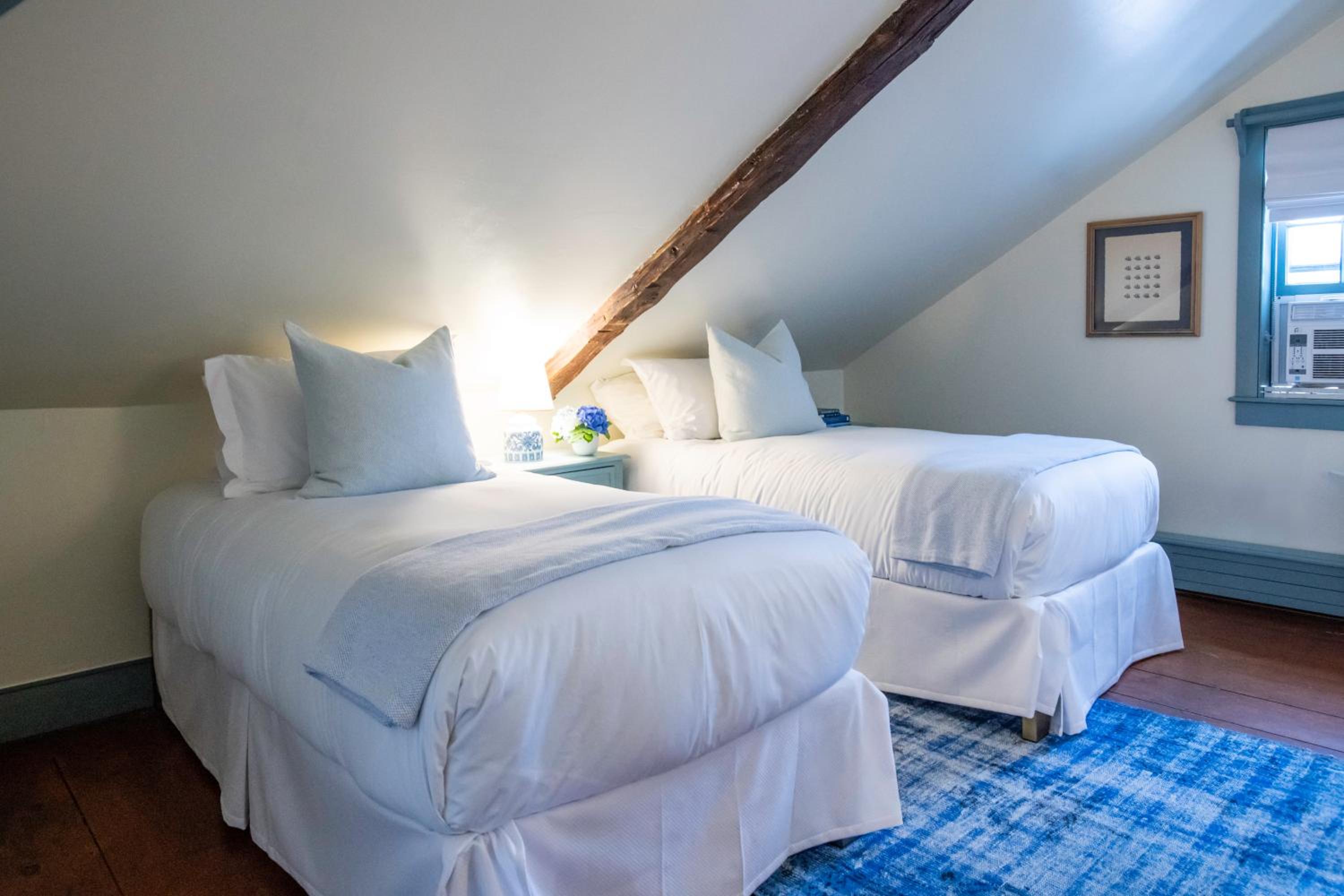 Small Double Room photo 2