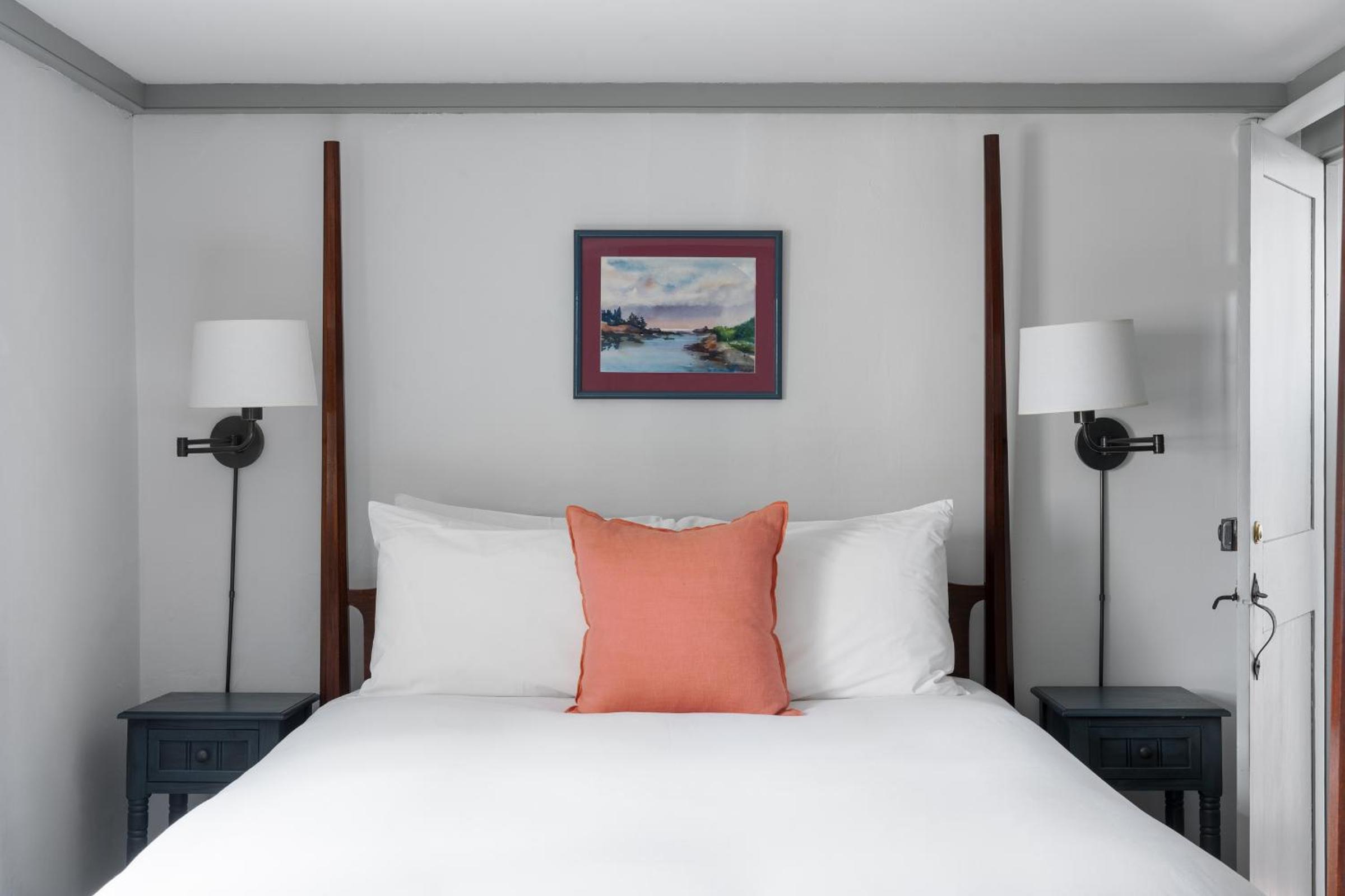 Standard Queen Room photo 2