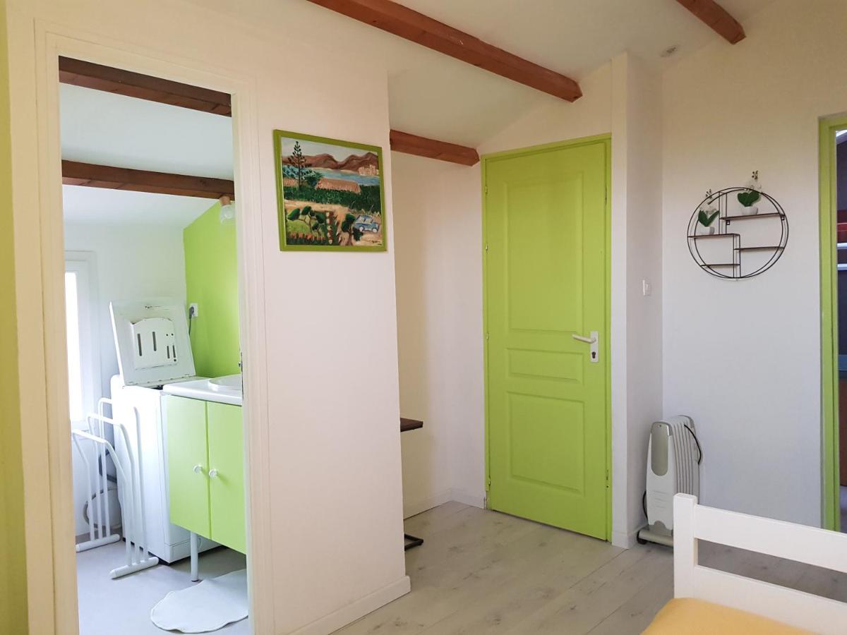 Apartment with Garden View - Photo 35
