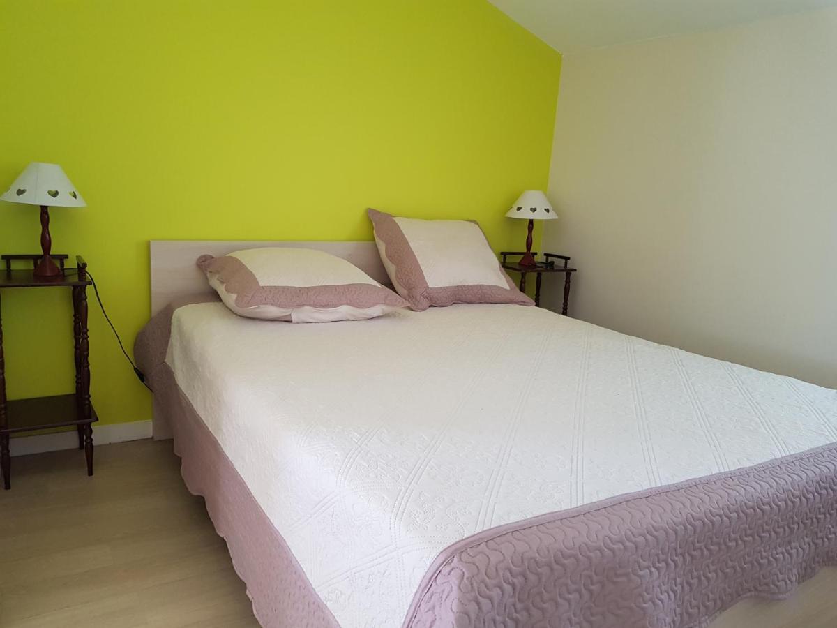 One-Bedroom Apartment - Photo 12