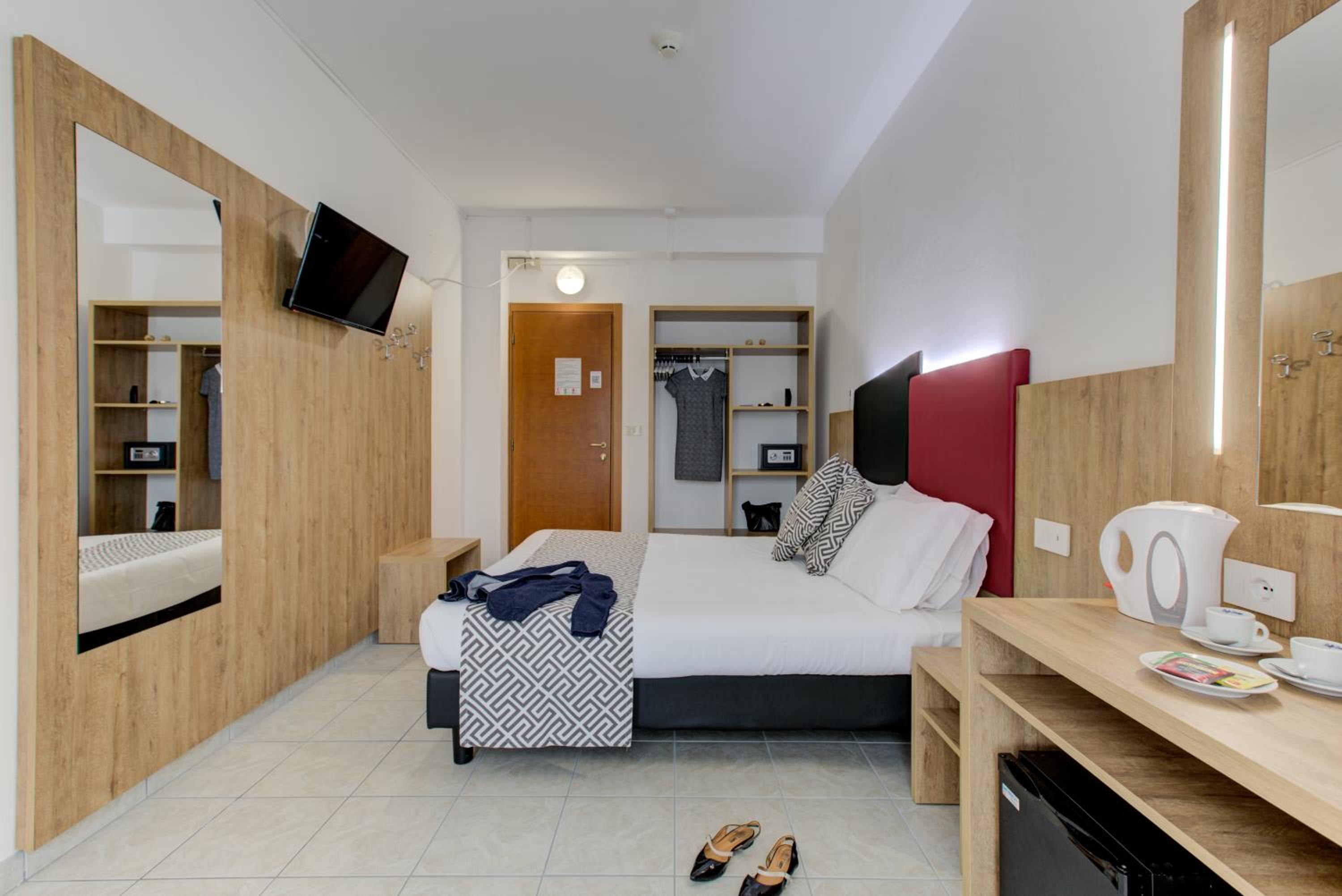 Double or Twin Room with Balcony photo 2