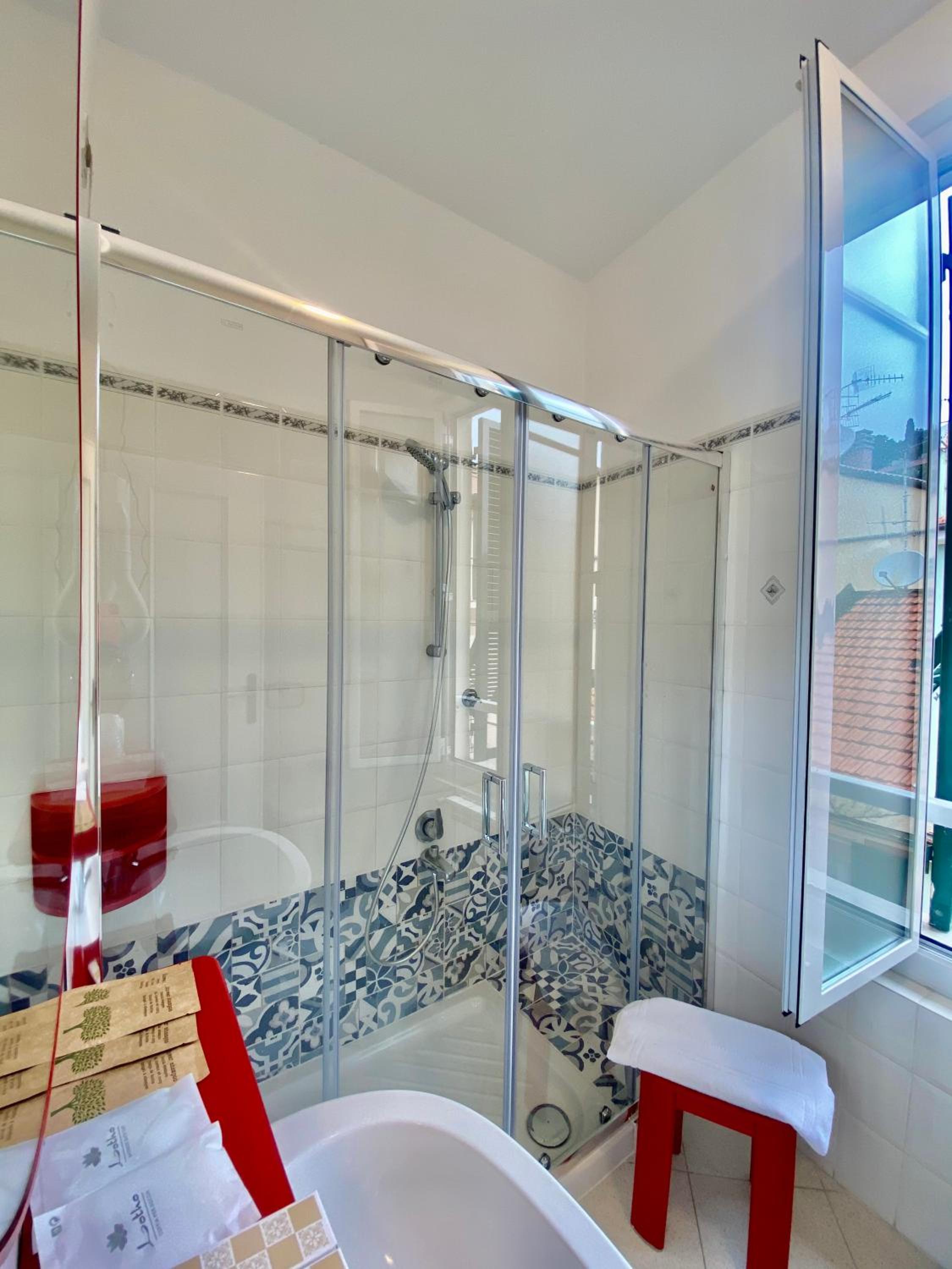 Triple Room with Sea View