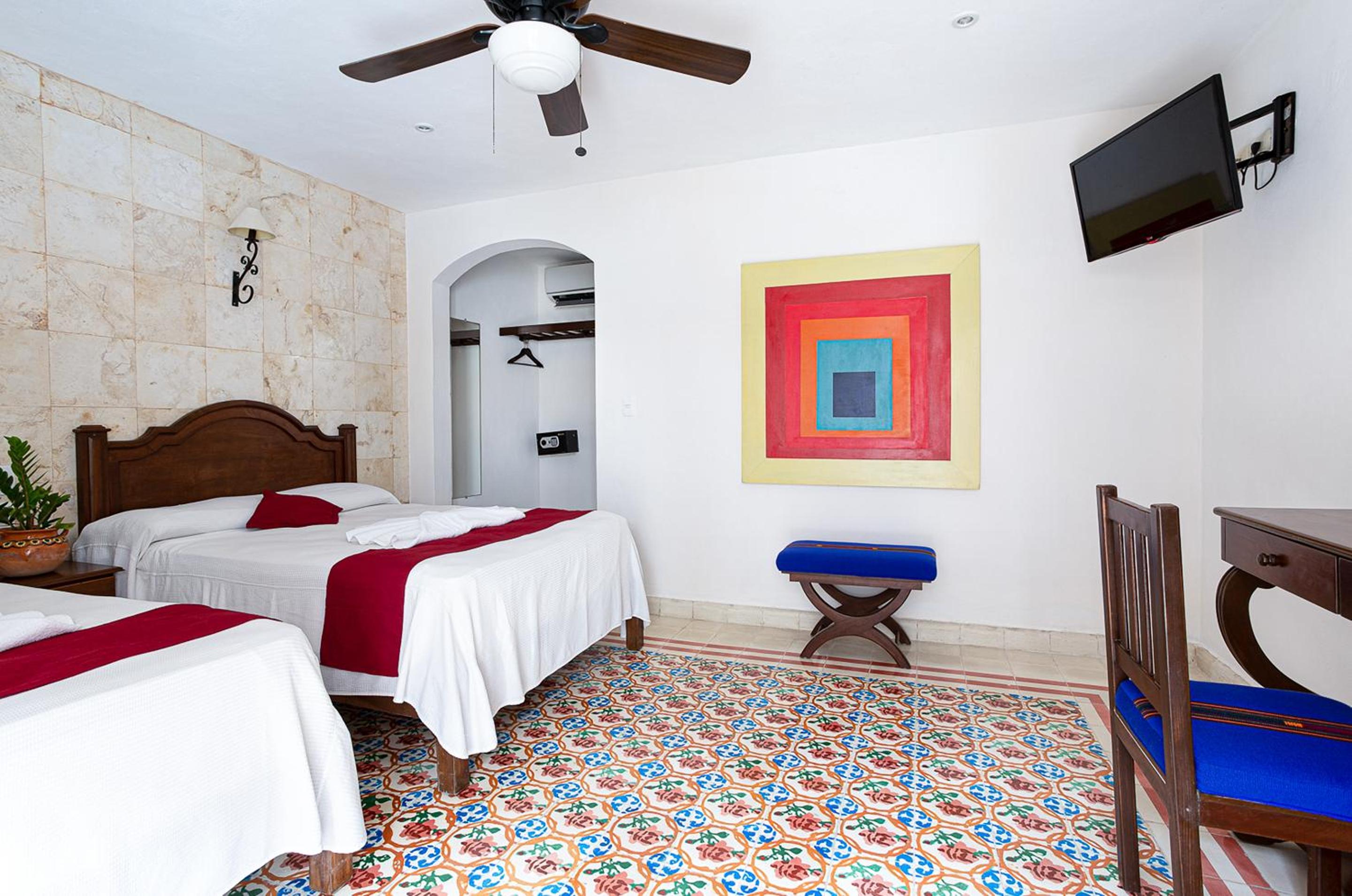 Double Room with Two Double Beds photo 3