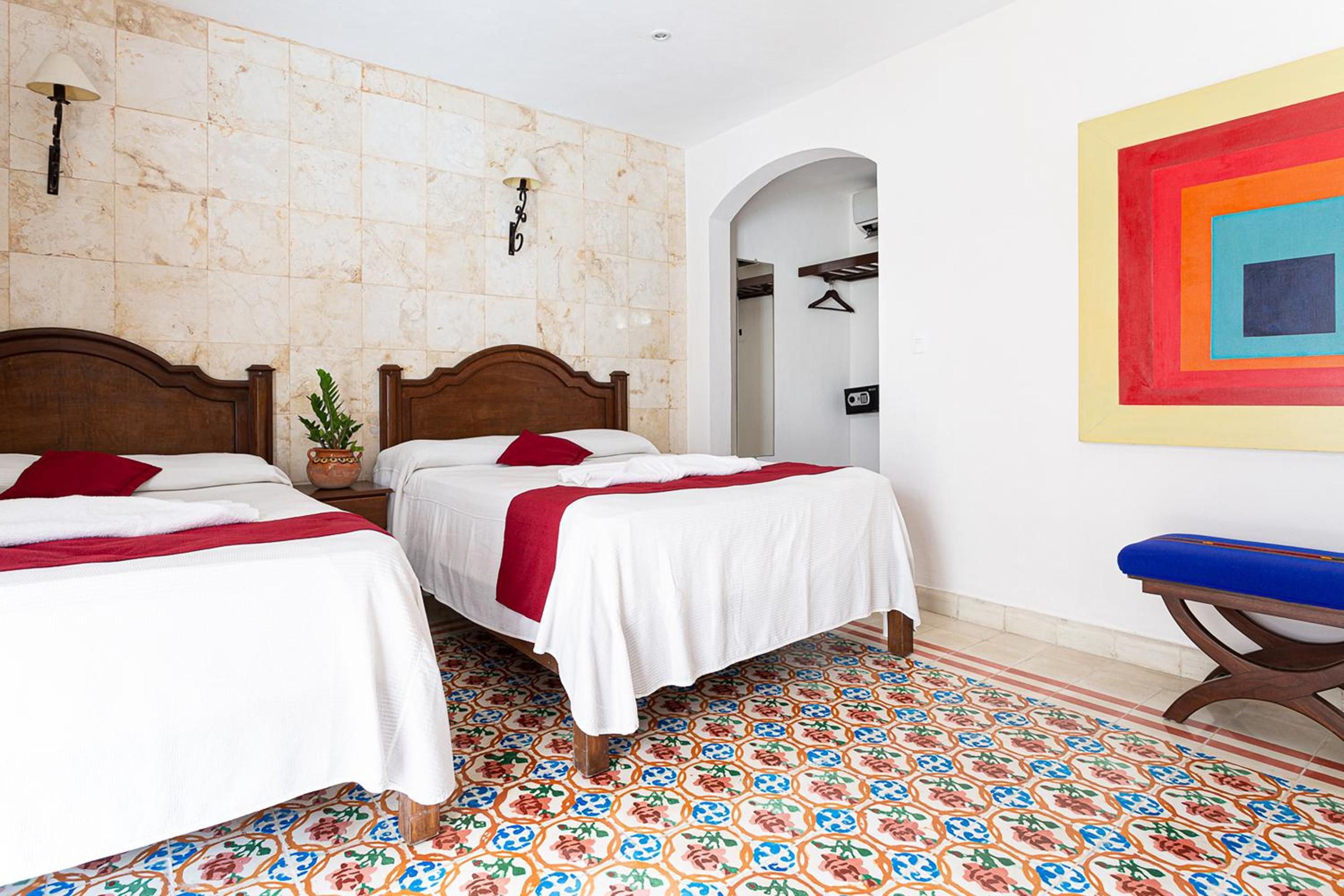 Double Room with Two Double Beds photo 2