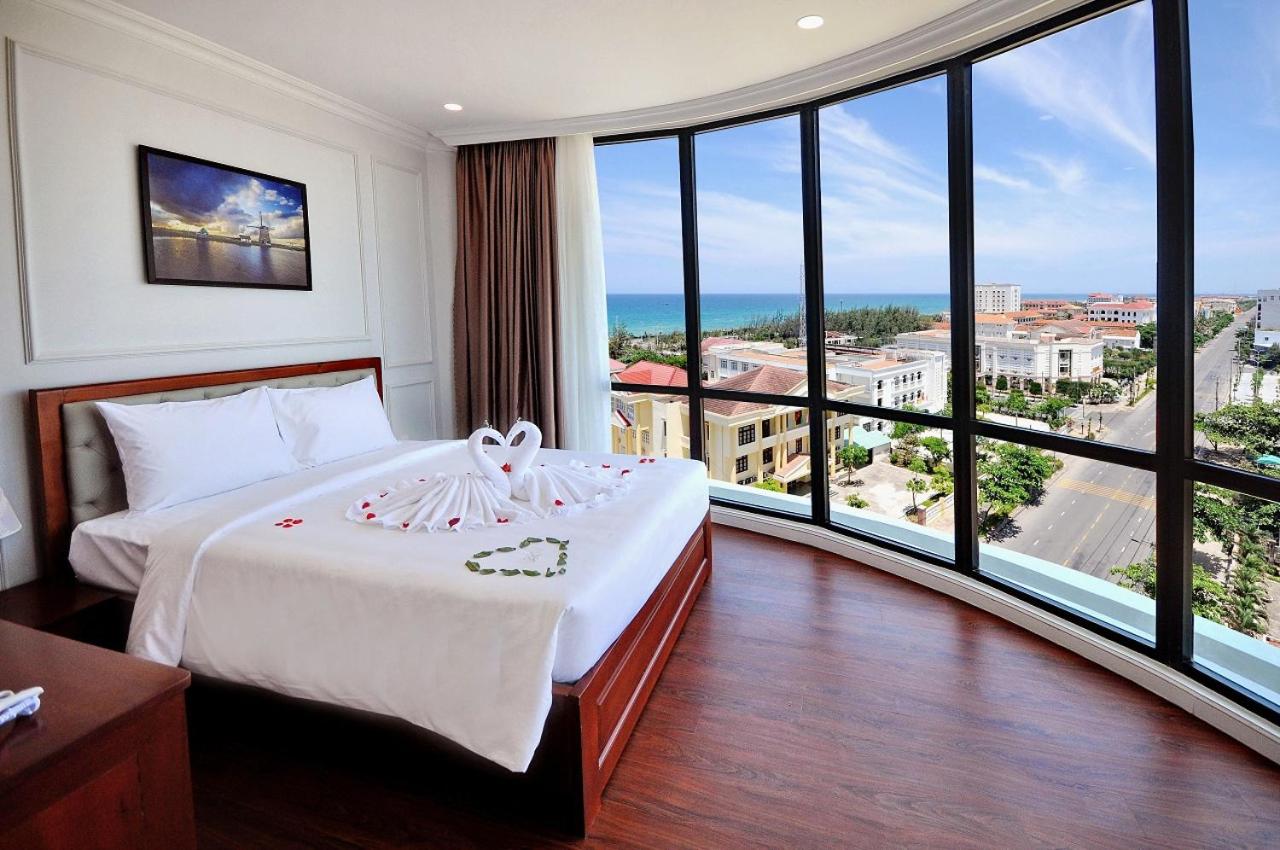 Queen Suite with Sea View - Photo 16
