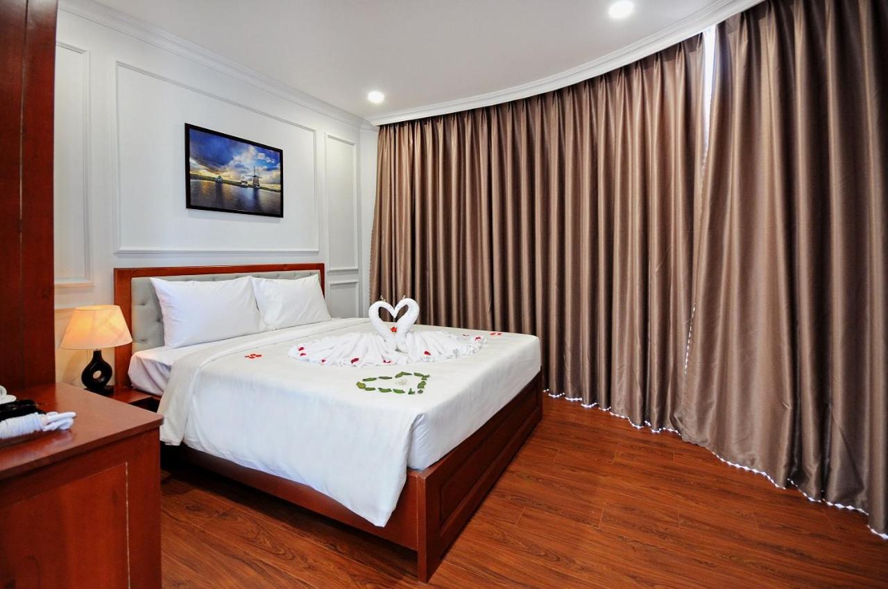 Queen Suite with Sea View - Photo 23